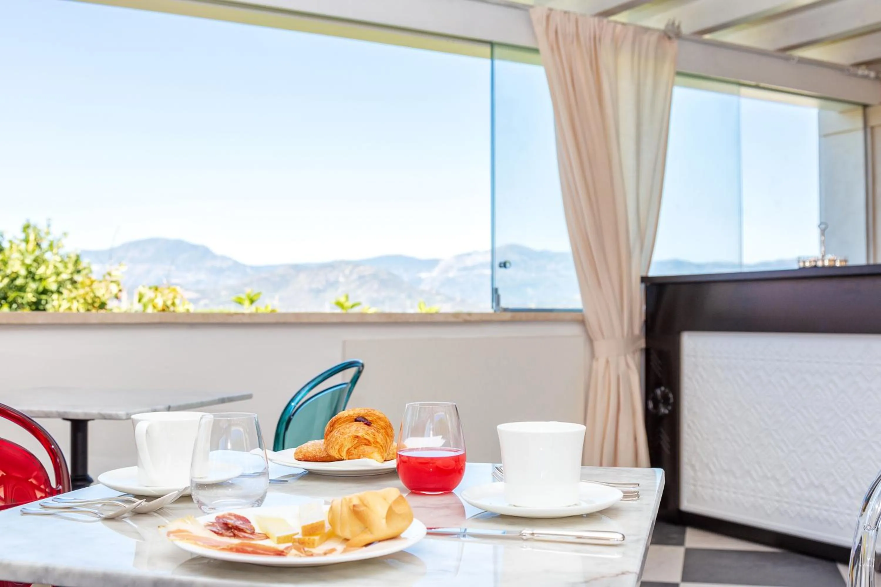 Food and drinks in Raphael Hotel Arbatax