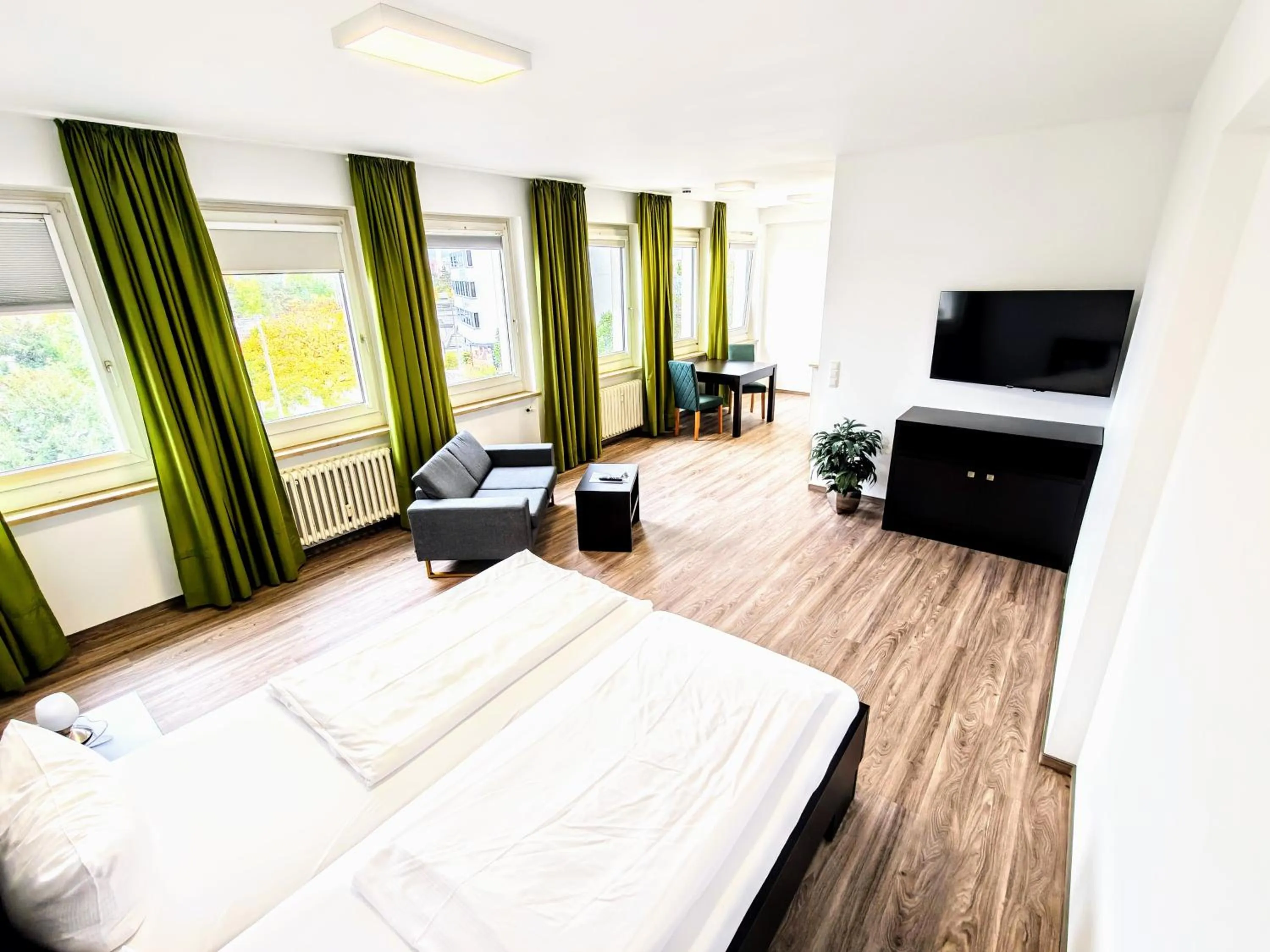 Living room, Bed in Boardinghouse - Stadtvilla Budget