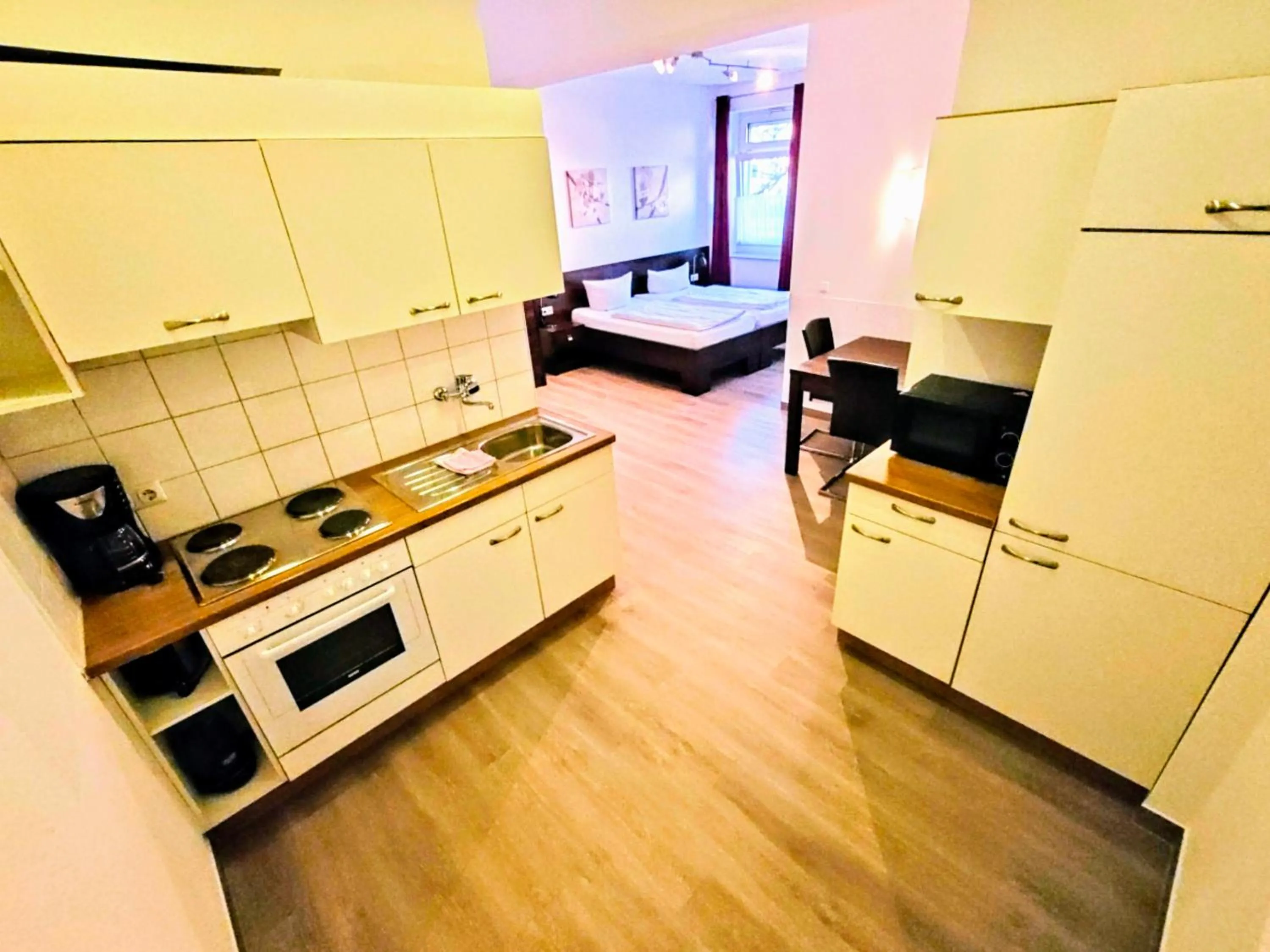 Photo of the whole room in Boardinghouse - Stadtvilla Budget