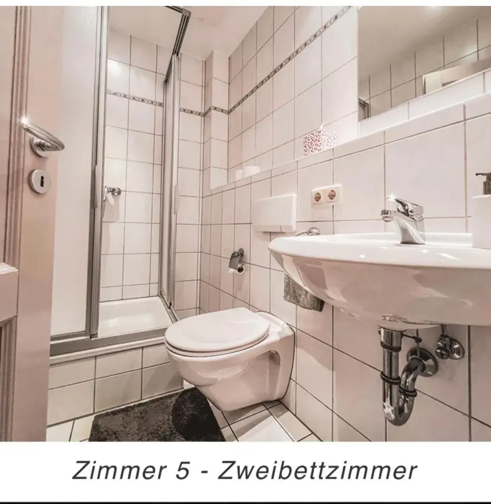 Twin Room in Hotel Weinstube am Markt Twin Room in Hotel Weinstube am Markt