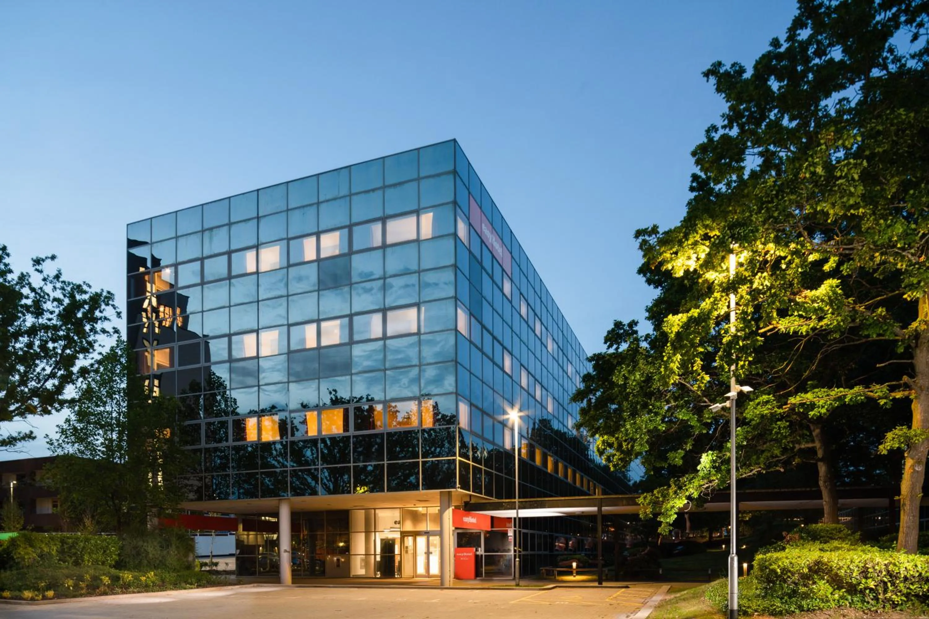 Property building in easyHotel Milton Keynes