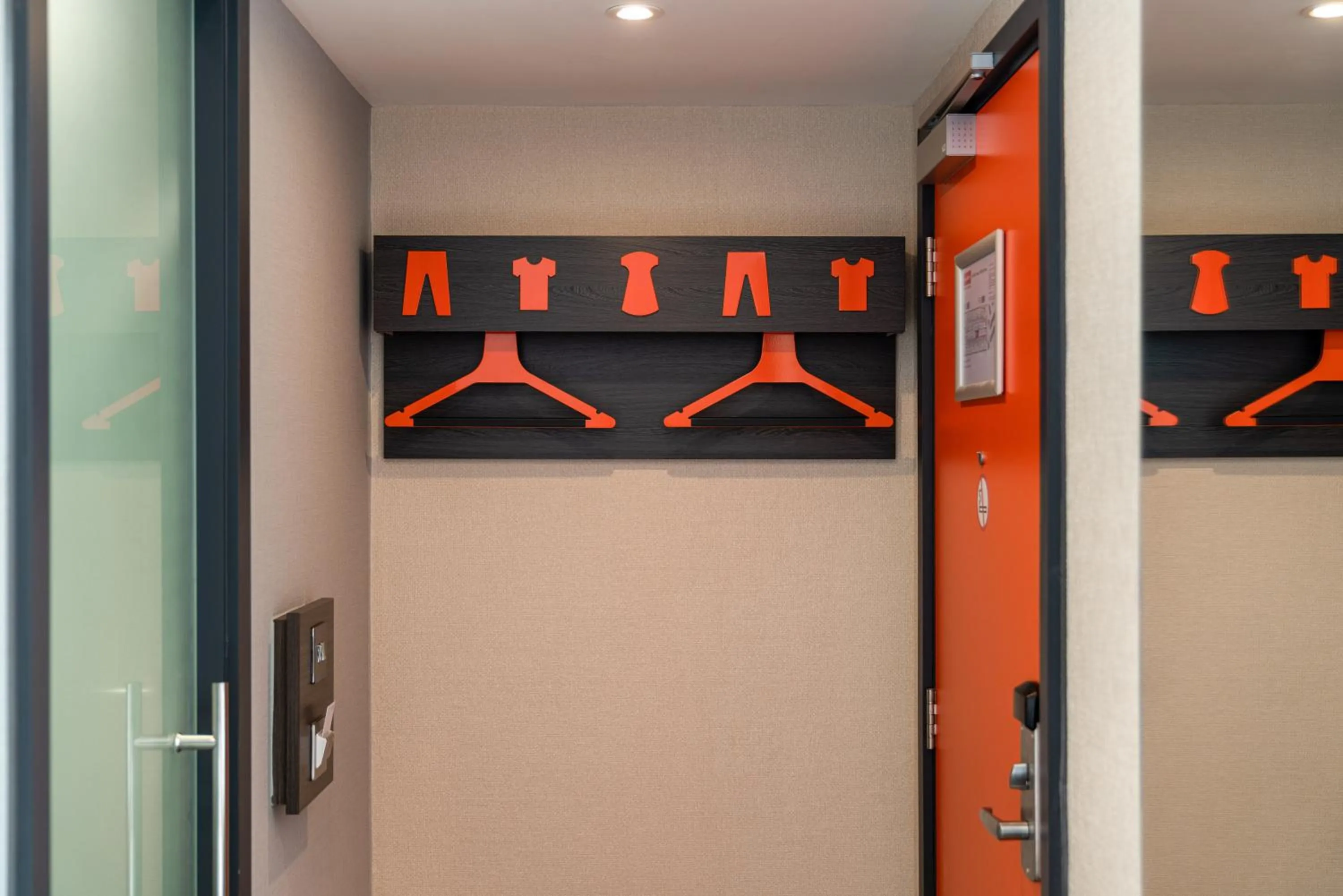 wardrobe in easyHotel Milton Keynes