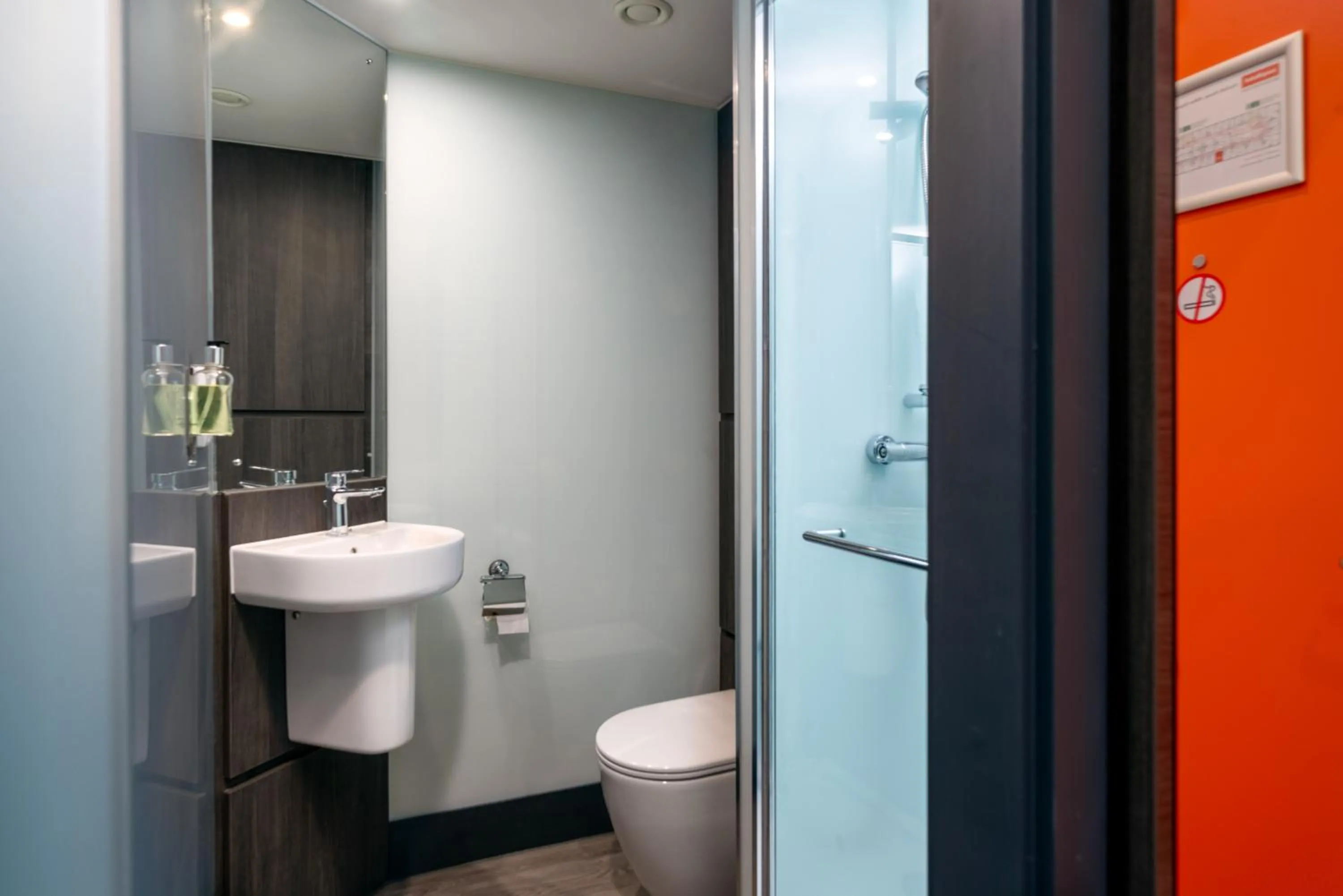 Bathroom in easyHotel Milton Keynes