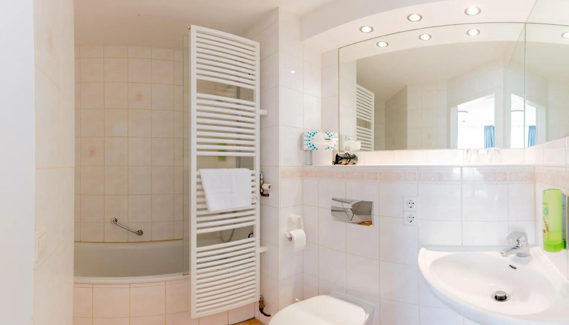 Bathroom in Hotel Restaurant Fallerhof