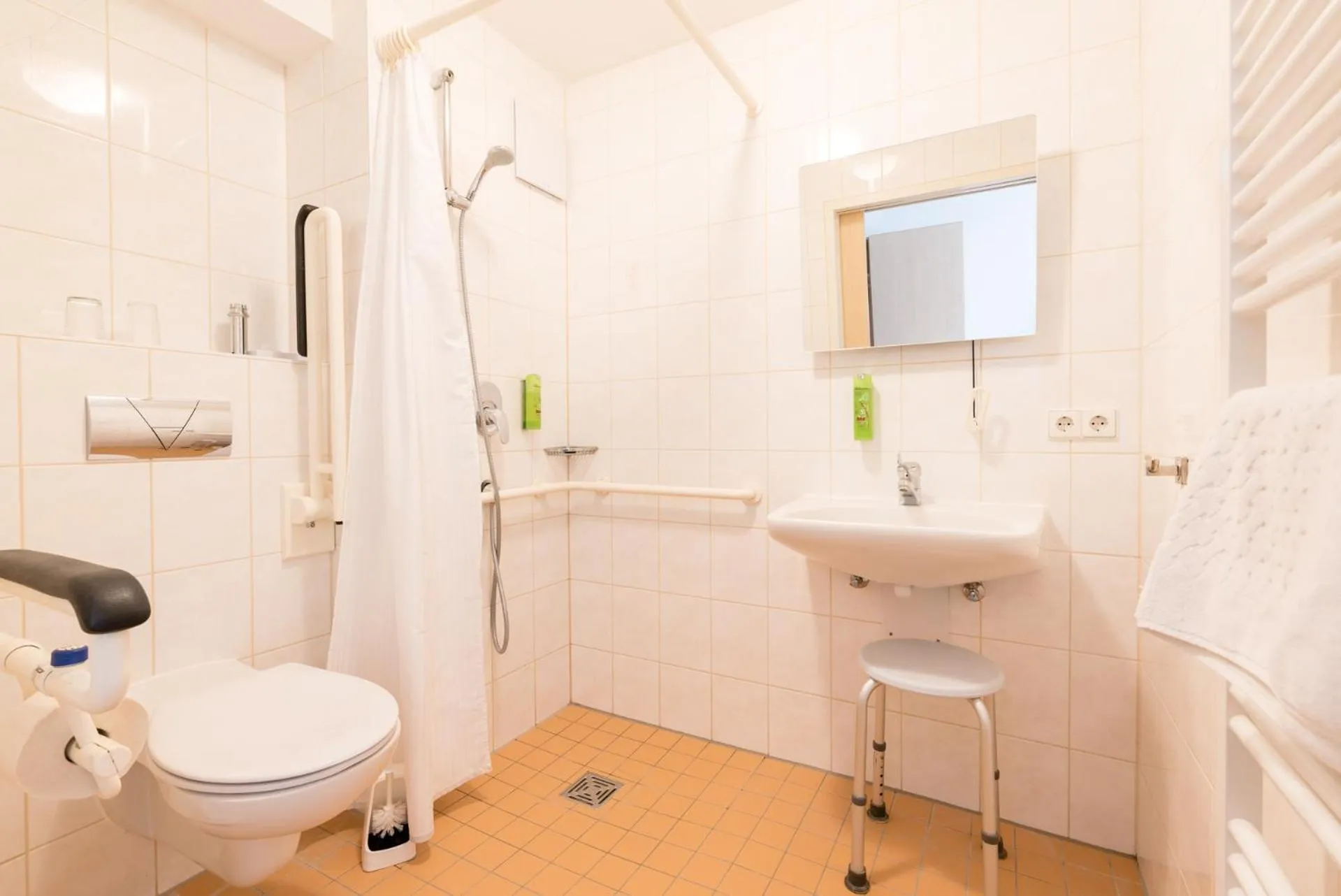 Shower in Hotel Restaurant Fallerhof