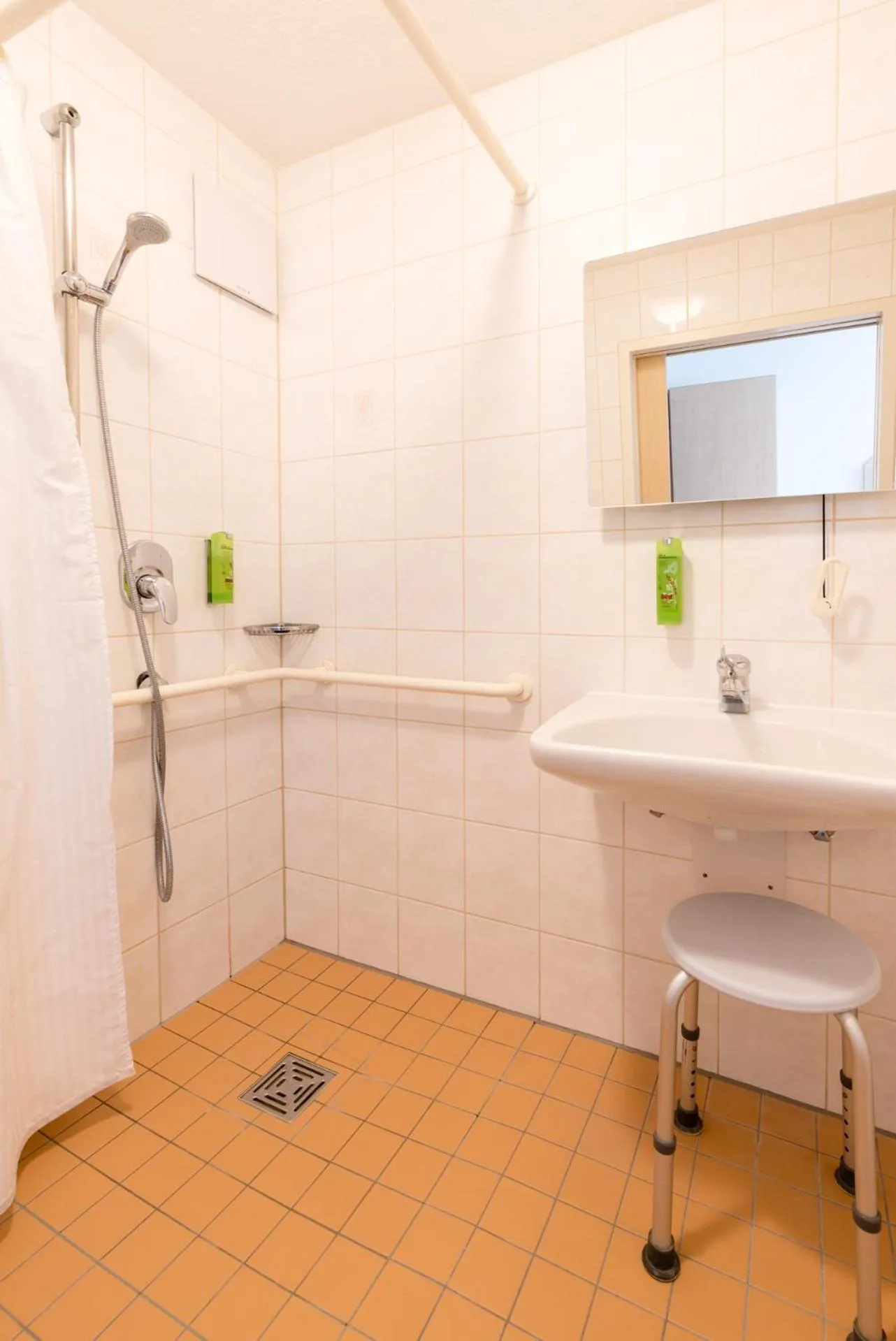 Shower in Hotel Restaurant Fallerhof