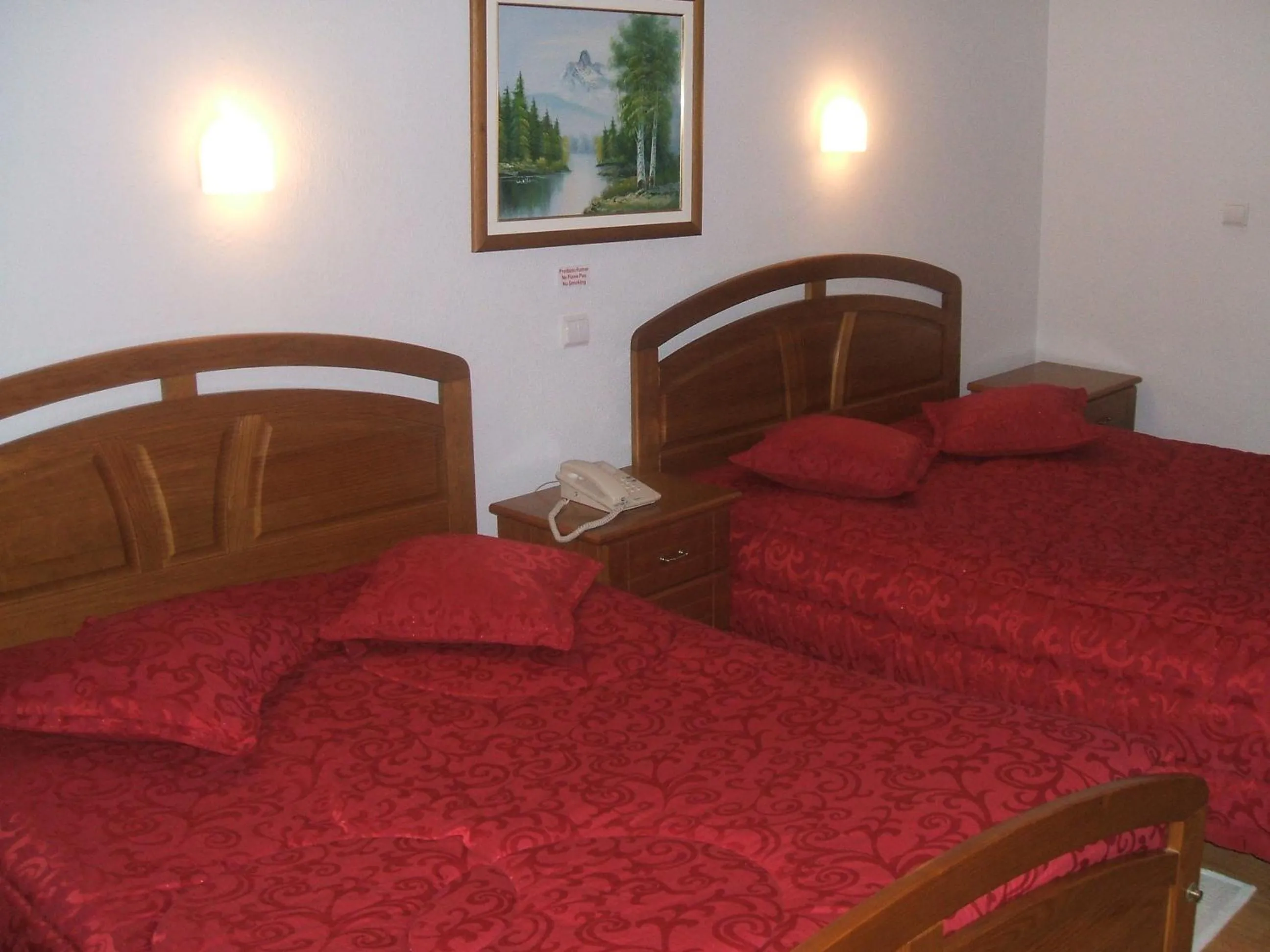 Twin Room in Residencial Pinto