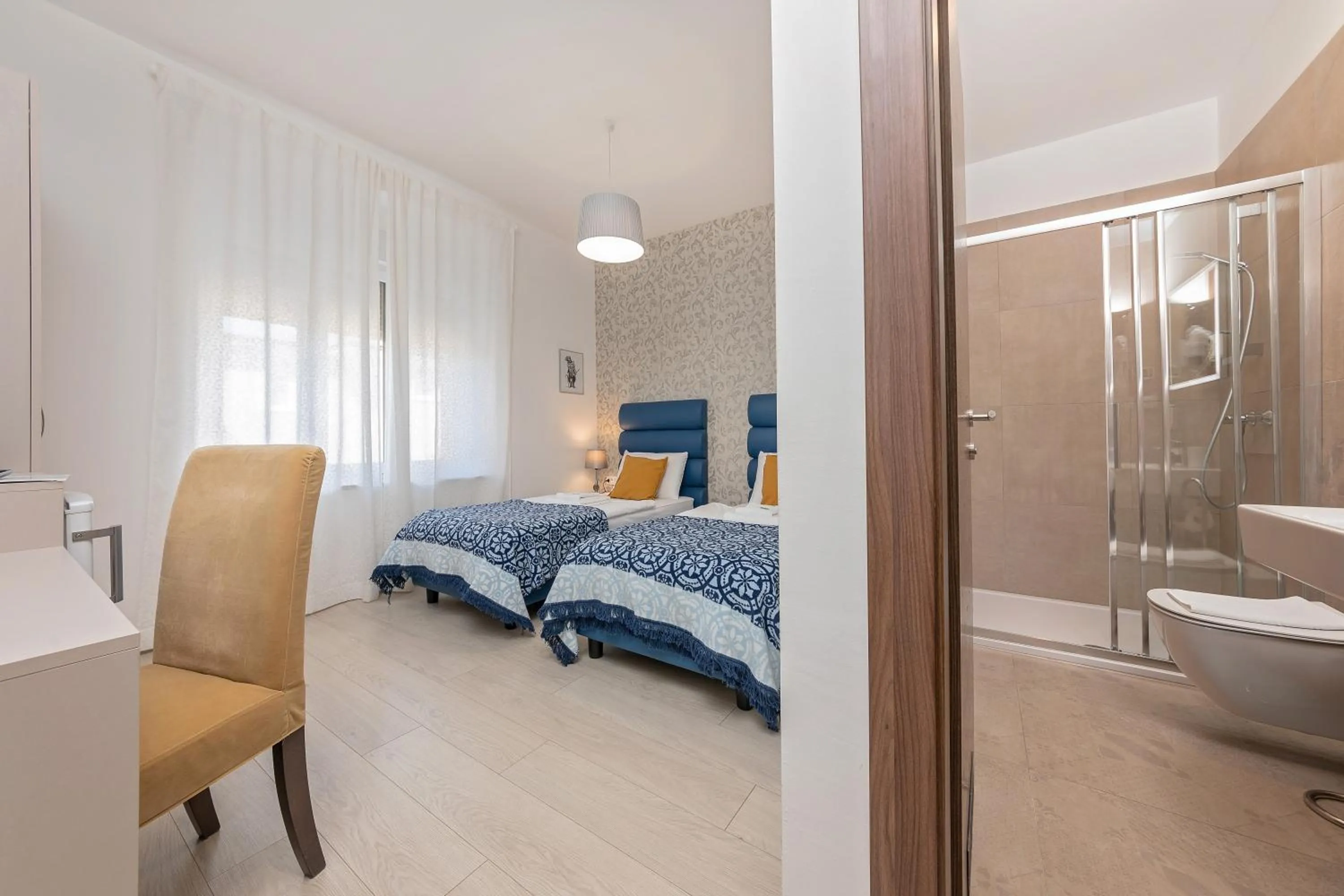 Bathroom, Bed in S. Martino Rooms