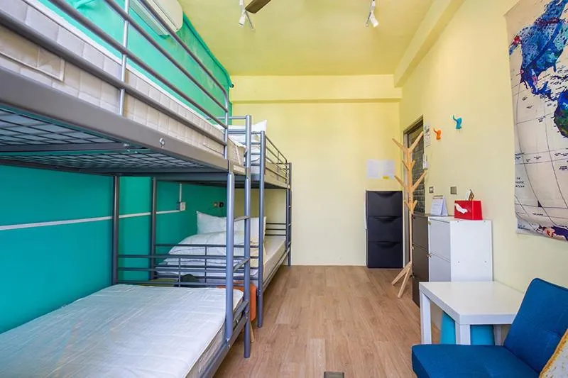 Bed in mydeer backpacker