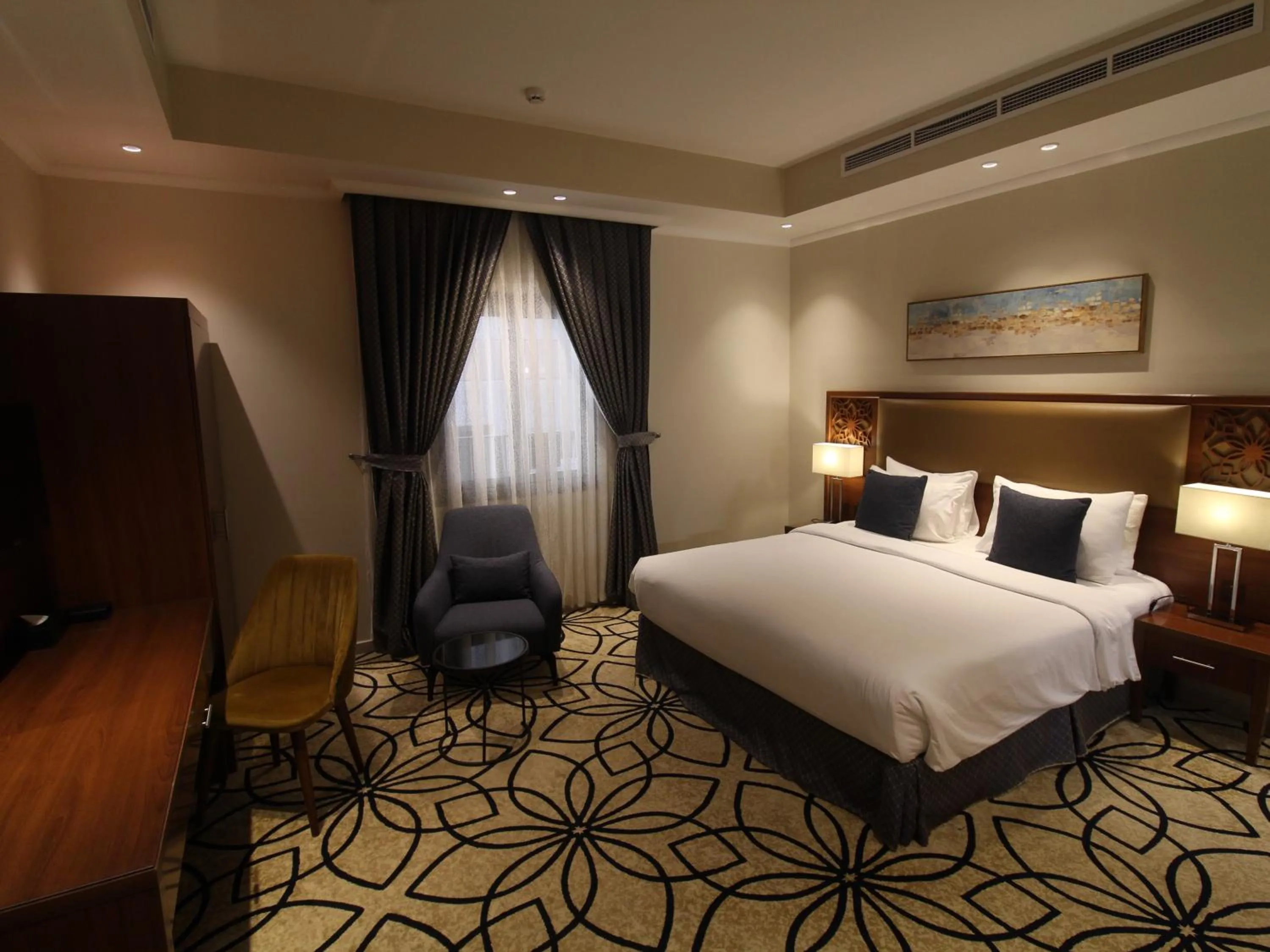 Bed in Lotaz Hotel Apartments - Al Salamah