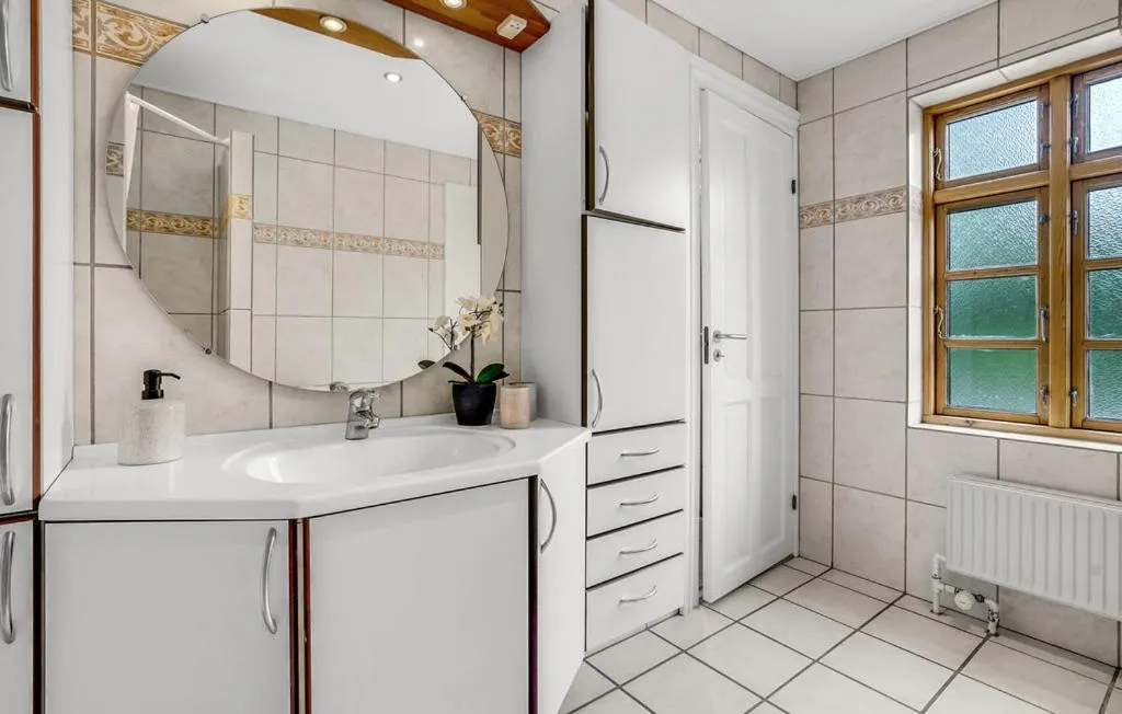 Toilet in Skjoldbjerg Garnihotel