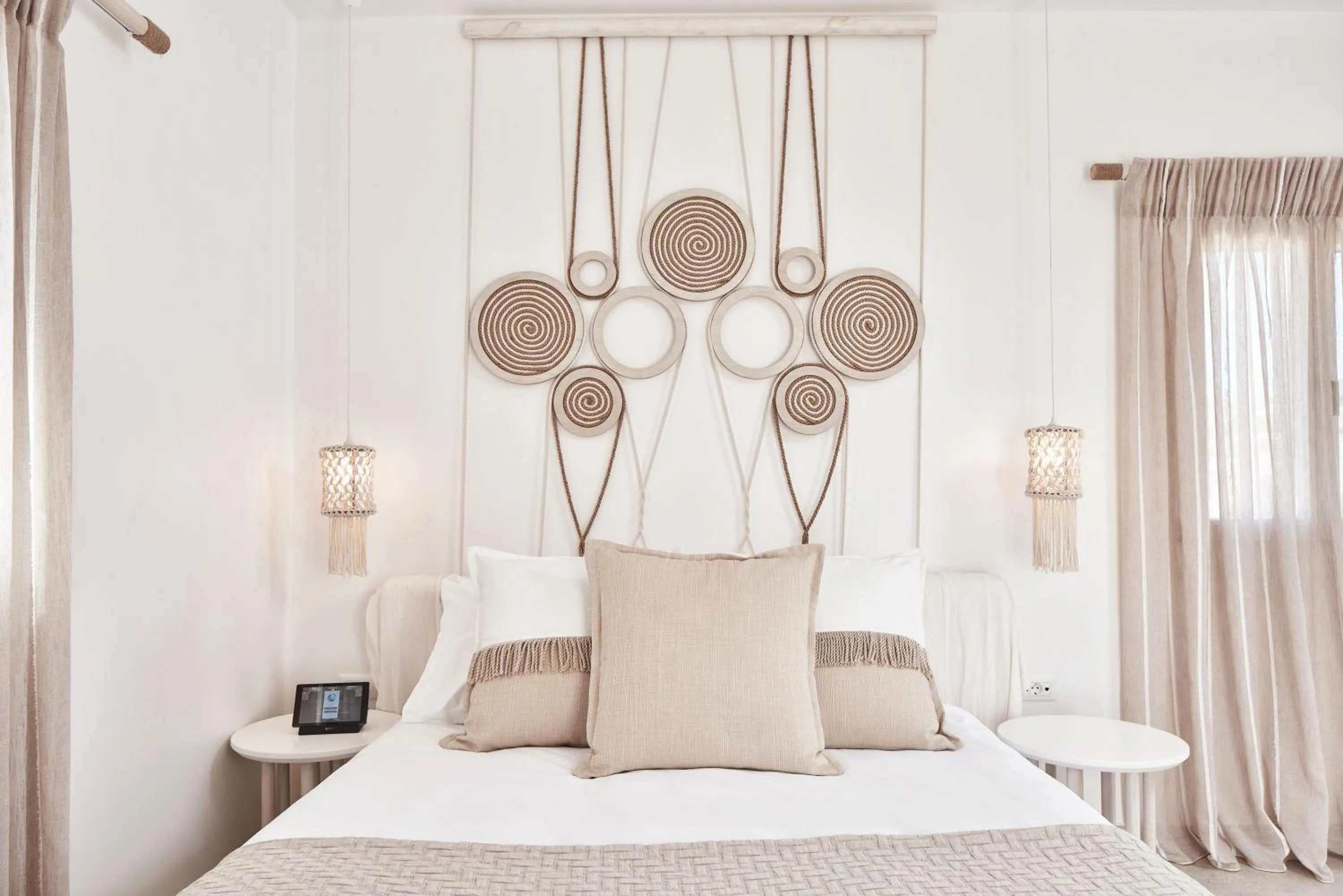 Bed in Volcano Luxury Suites Milos - Adults Only