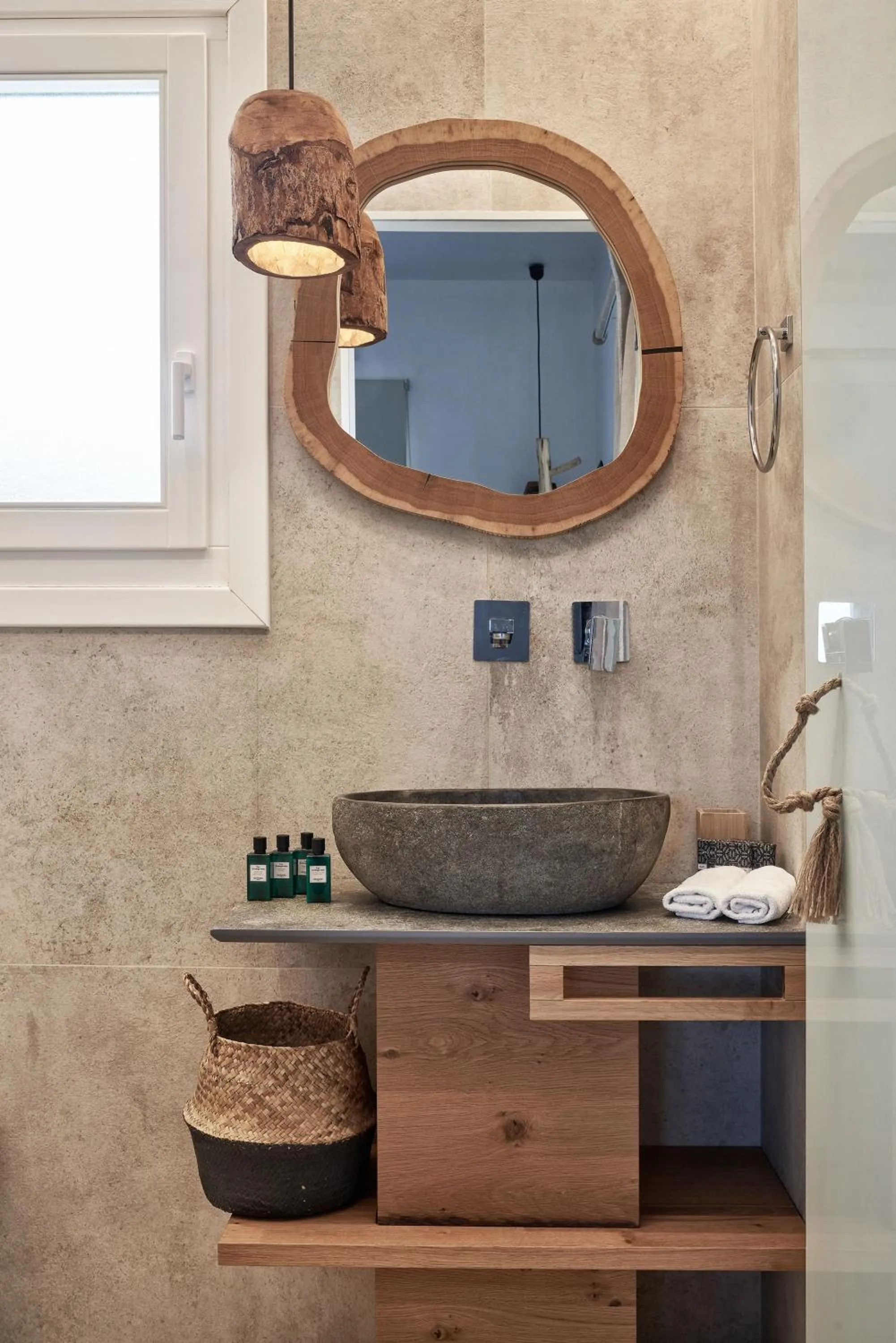 Toilet in Volcano Luxury Suites Milos - Adults Only