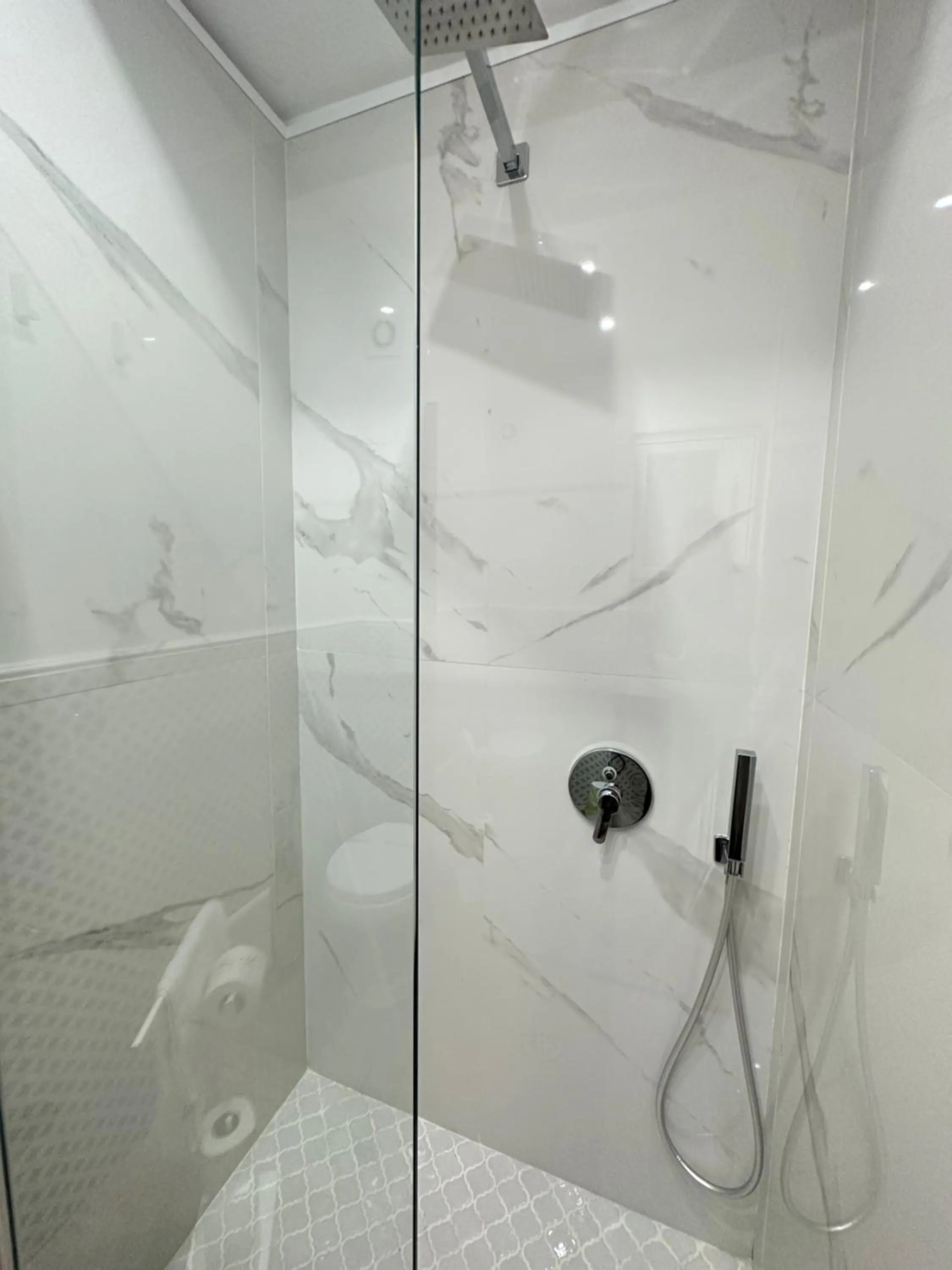 Shower in MAISON MARINELLA