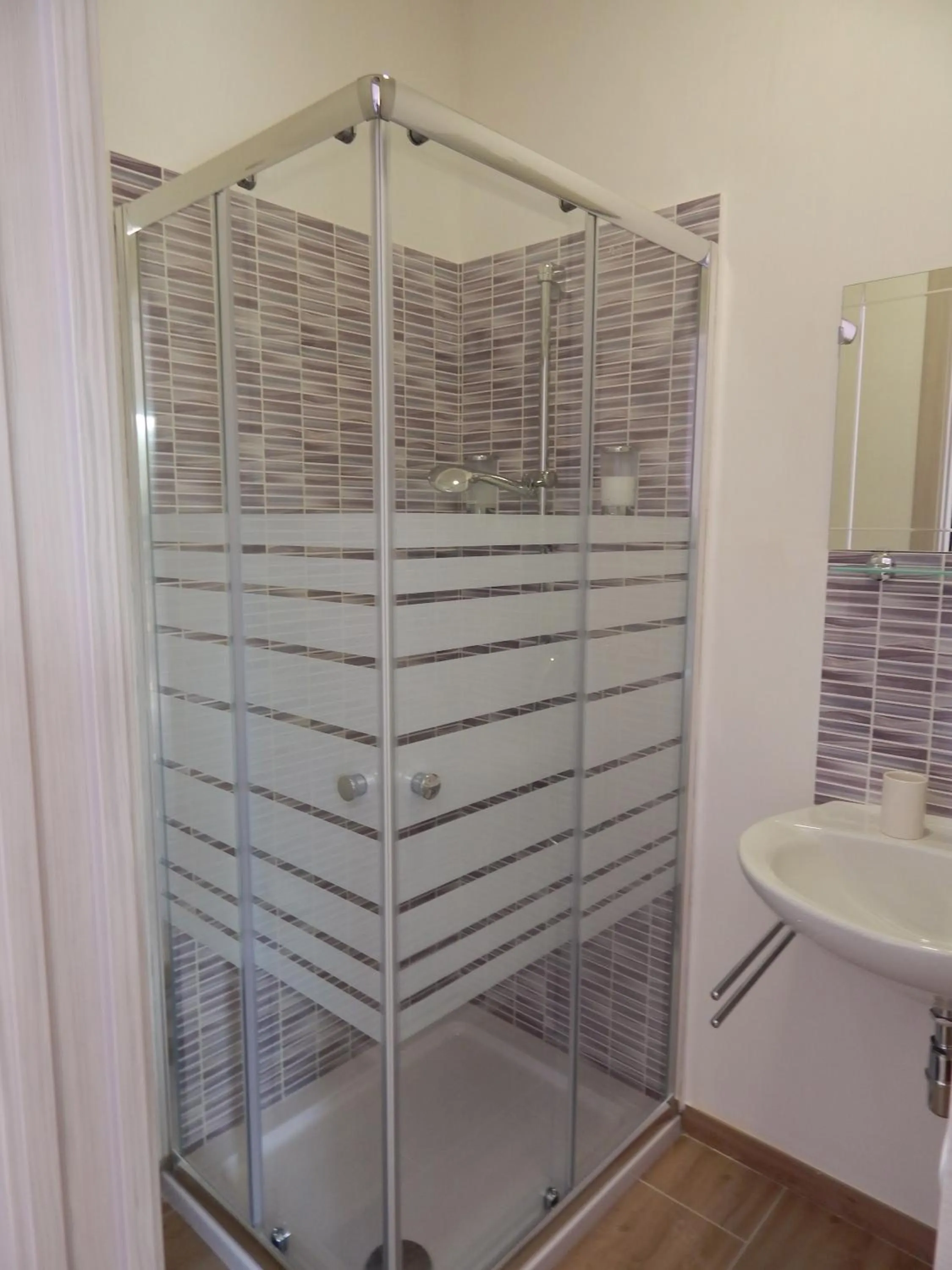 Turtle Island Apartments