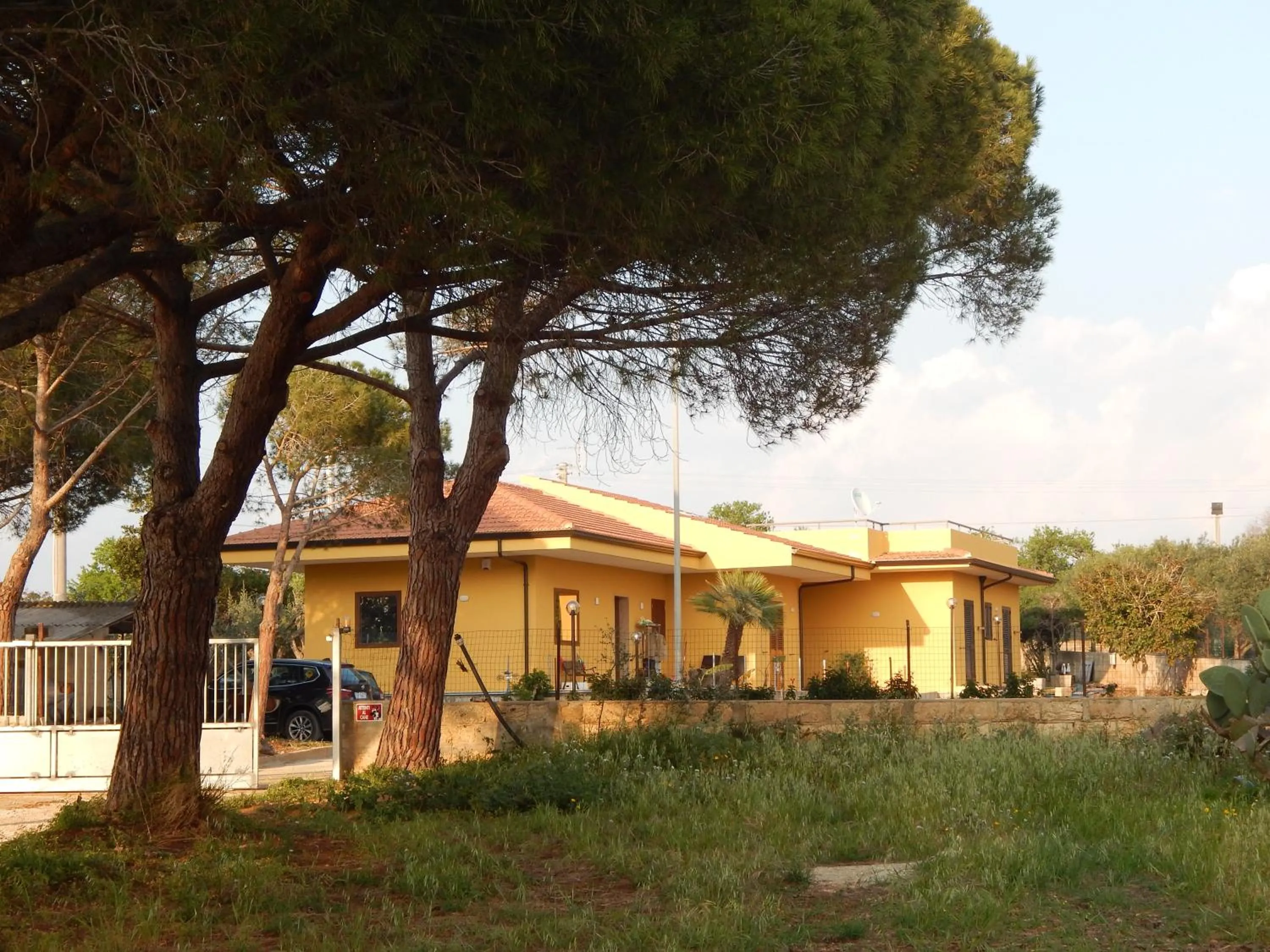 Property building in Turtle Island Apartments