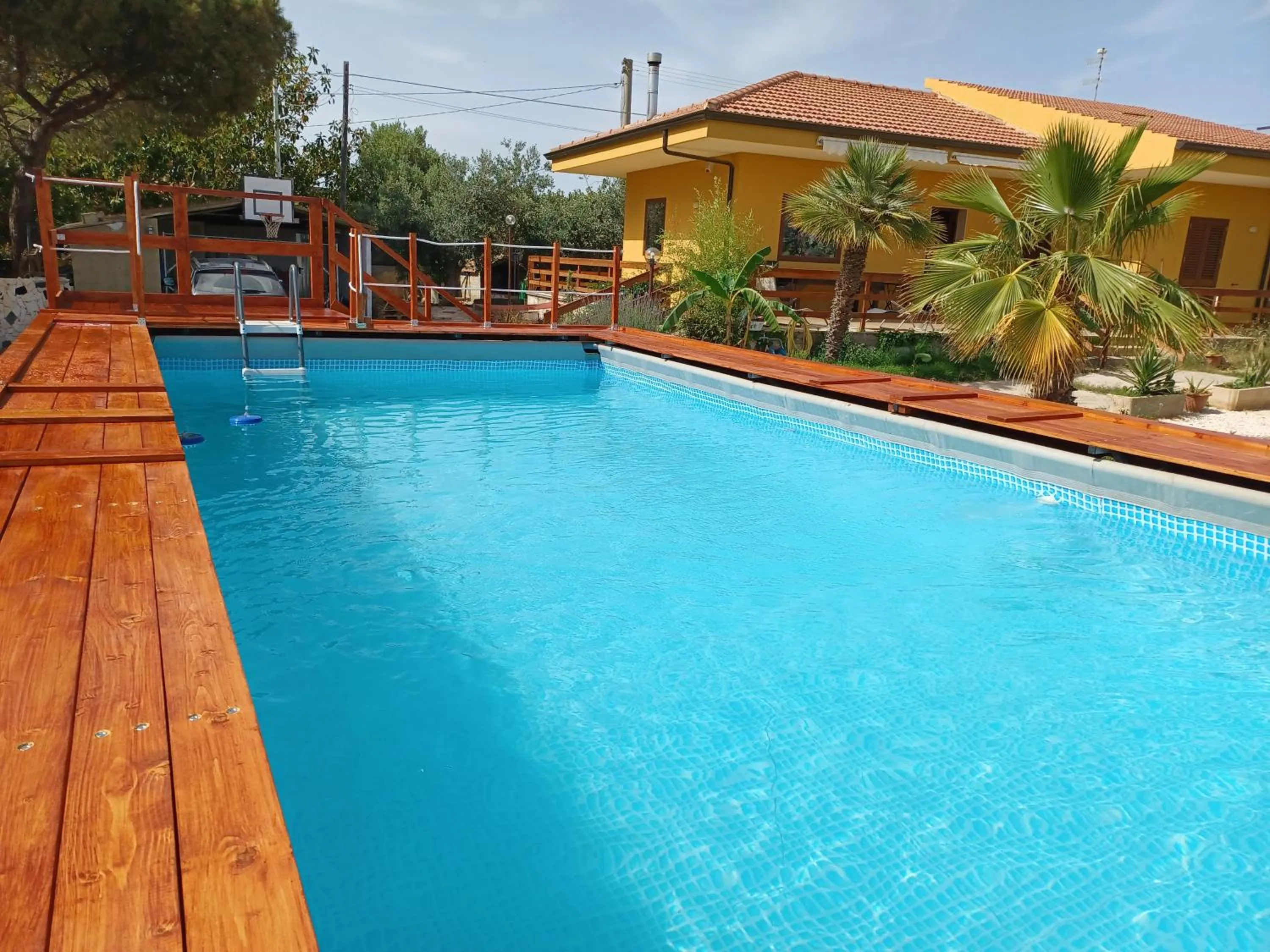 Turtle Island Apartments