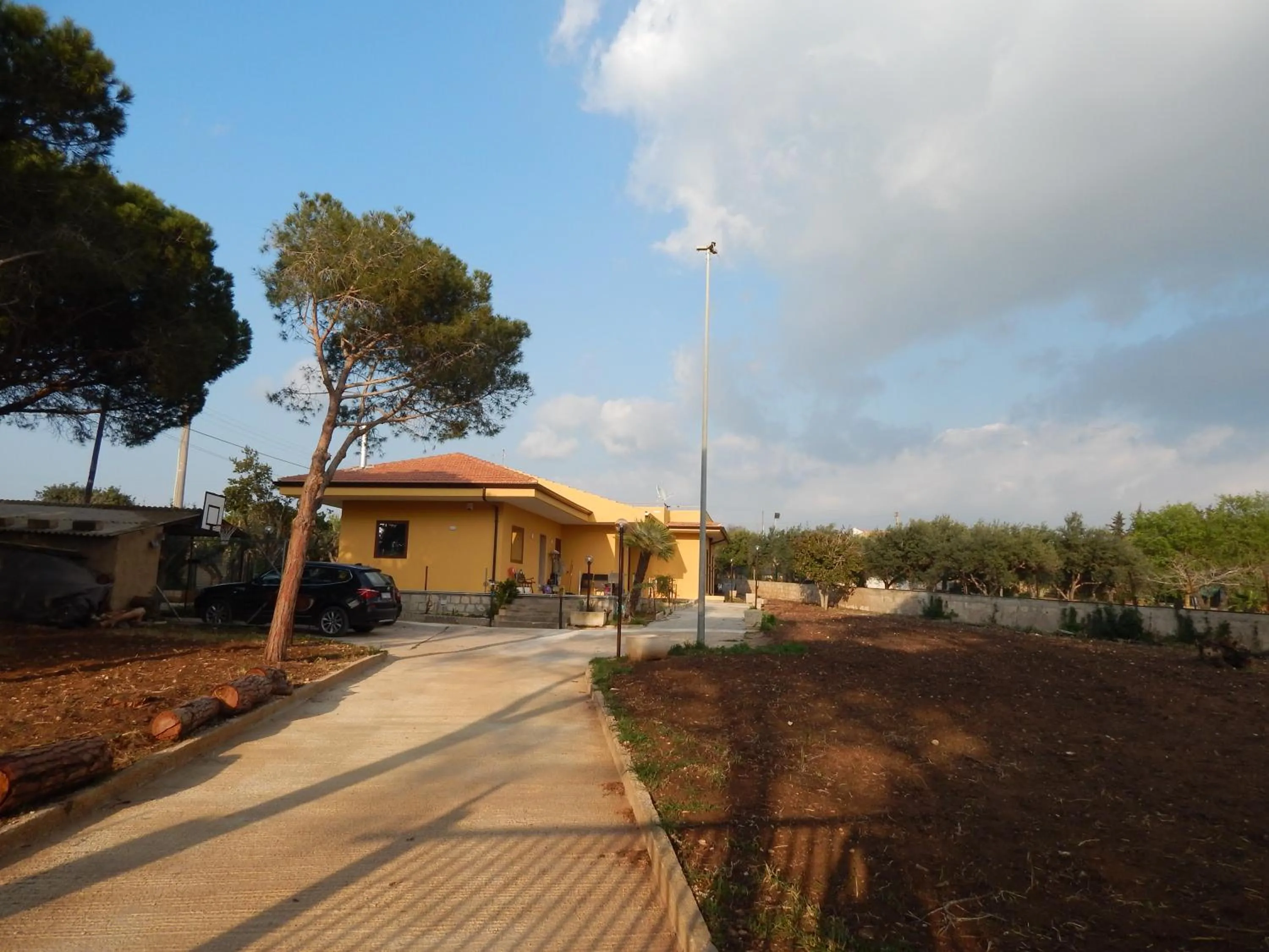 Property building in Turtle Island Apartments