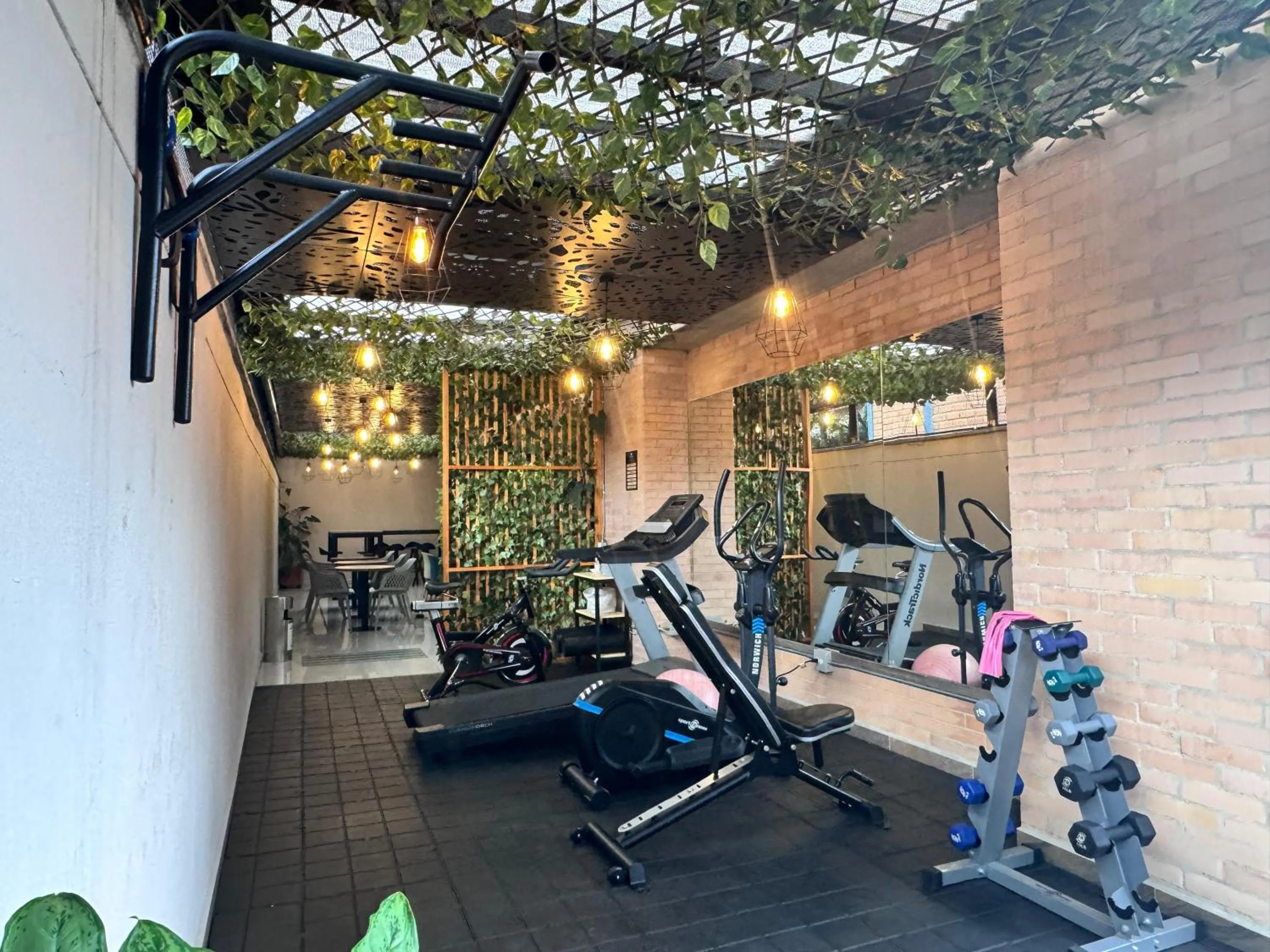 Fitness centre/facilities in EcoHub Hotel Medellin