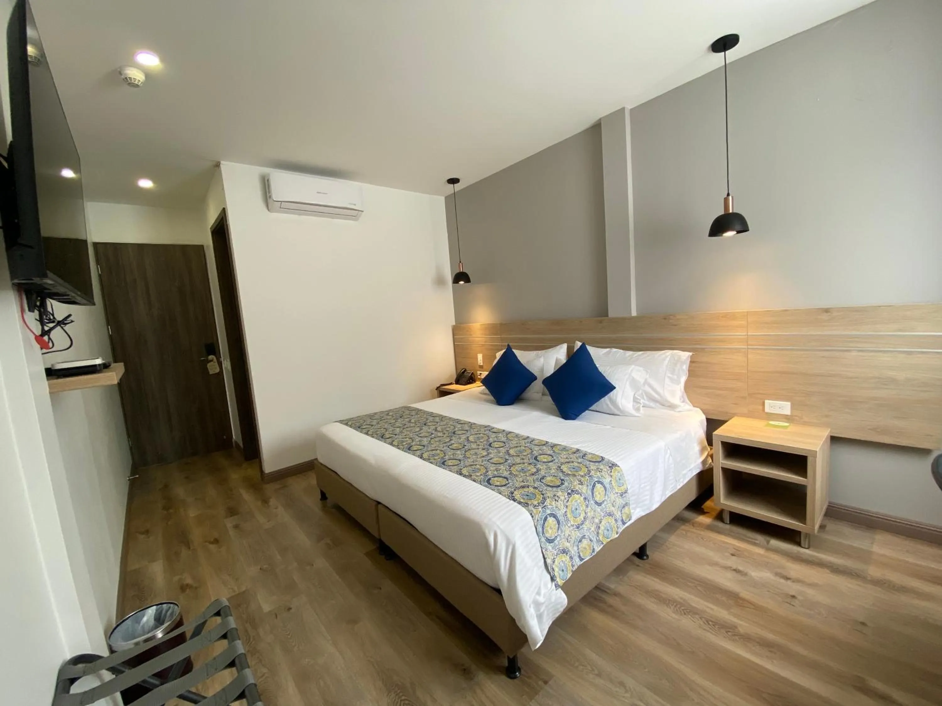 Bed in EcoHub Hotel Medellin