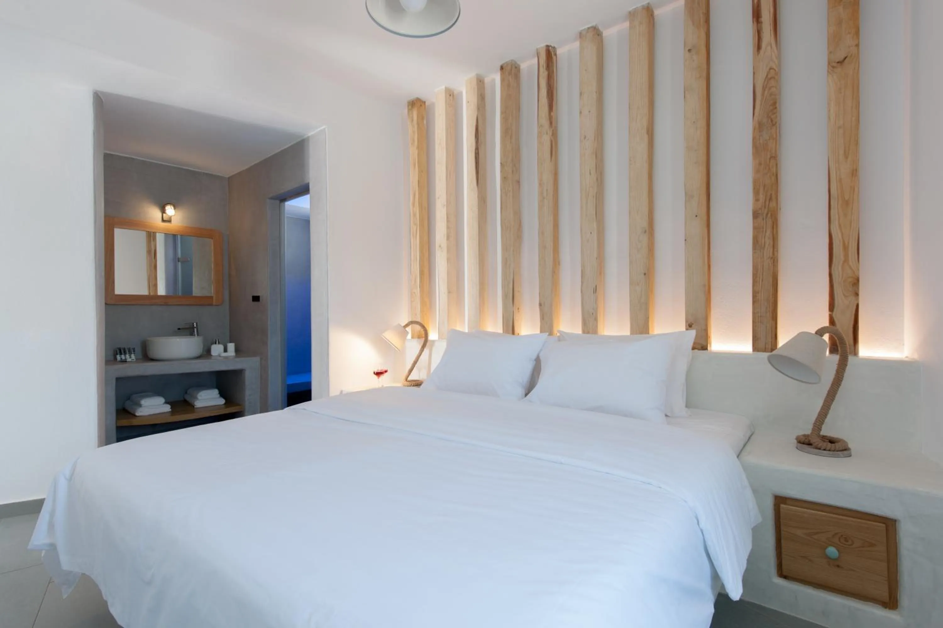 Bedroom, Bed in Avatar Suites