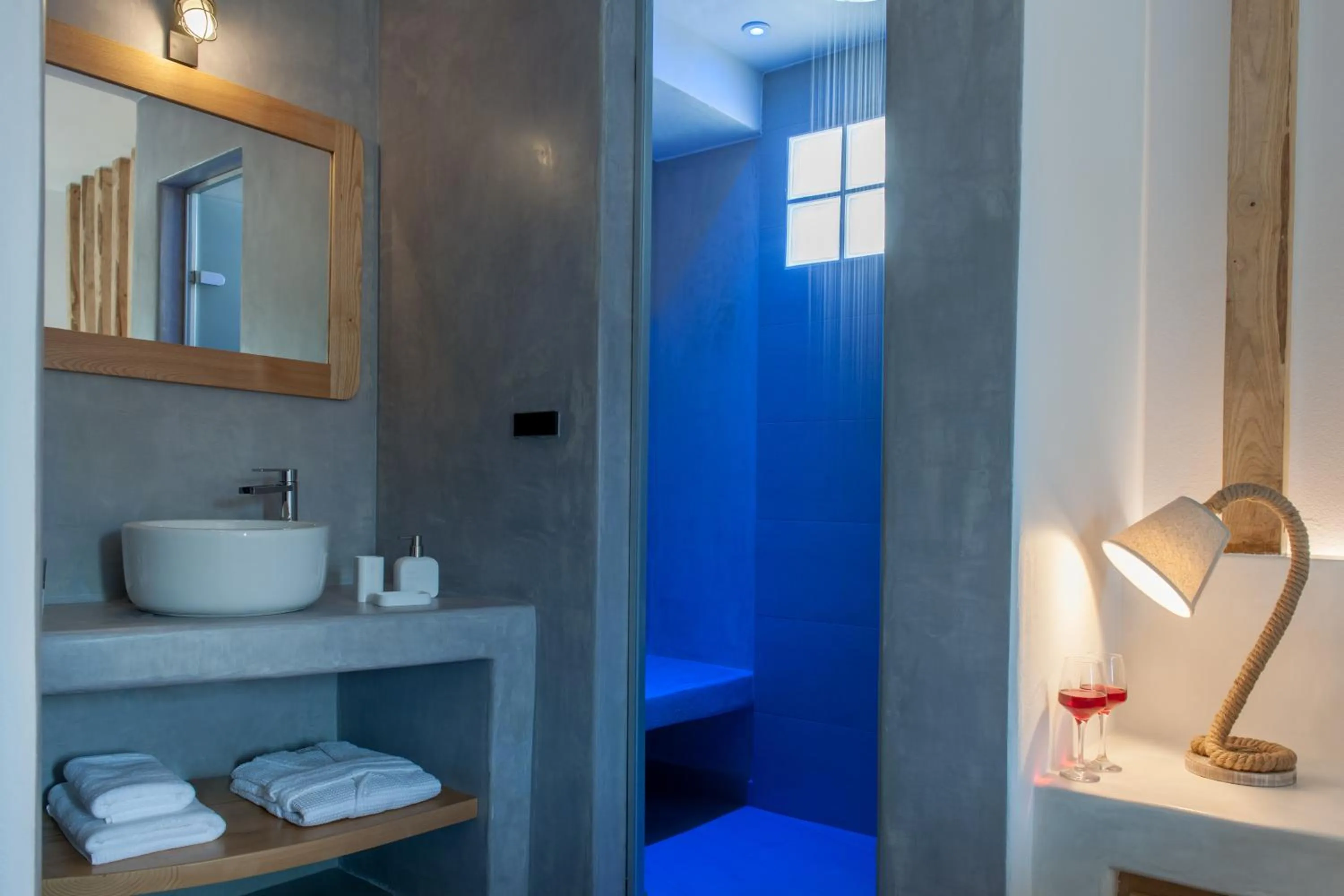 Bathroom in Avatar Suites