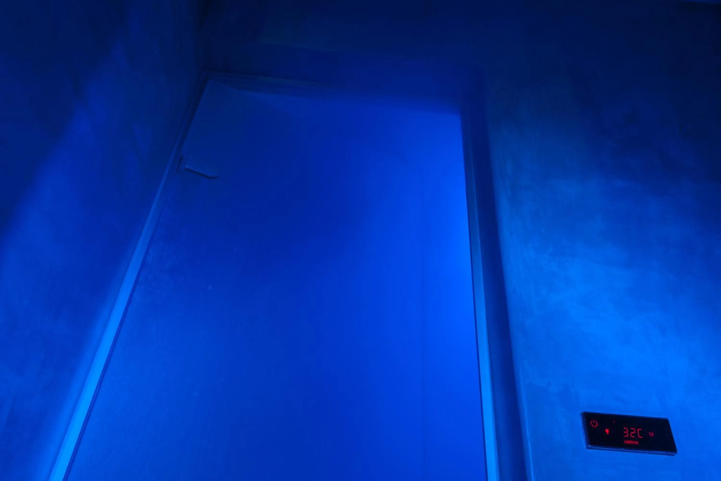 Steam room in Avatar Suites