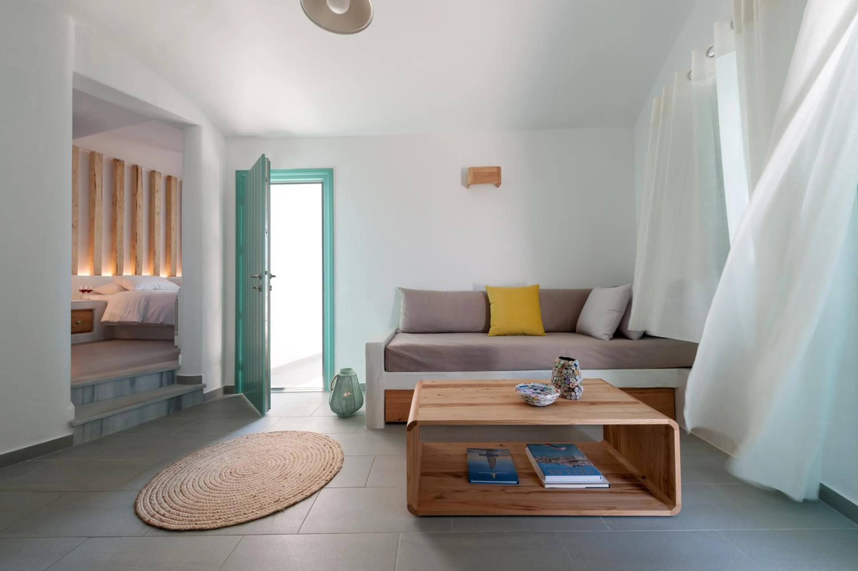 Living room, Bed in Avatar Suites