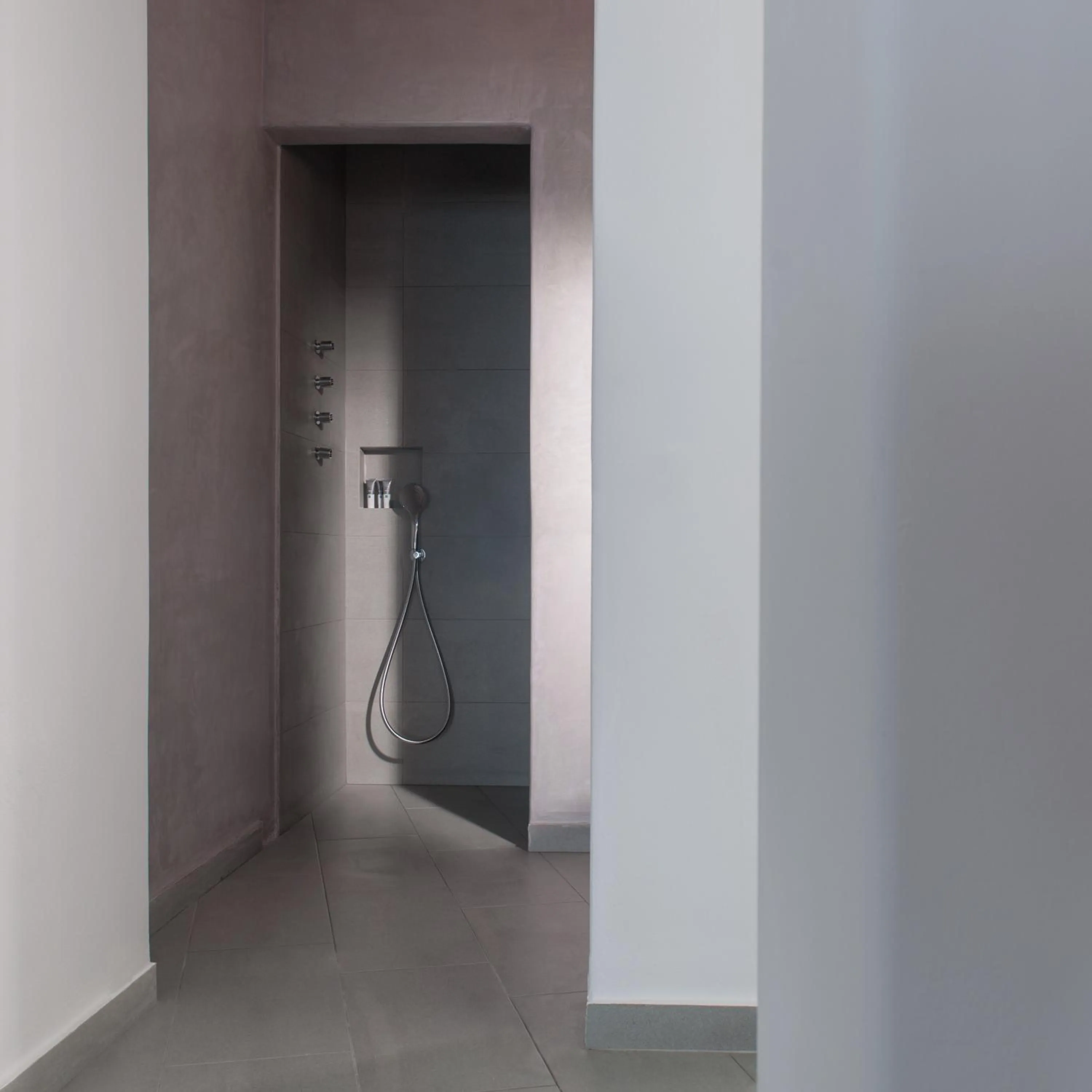 Shower in Avatar Suites