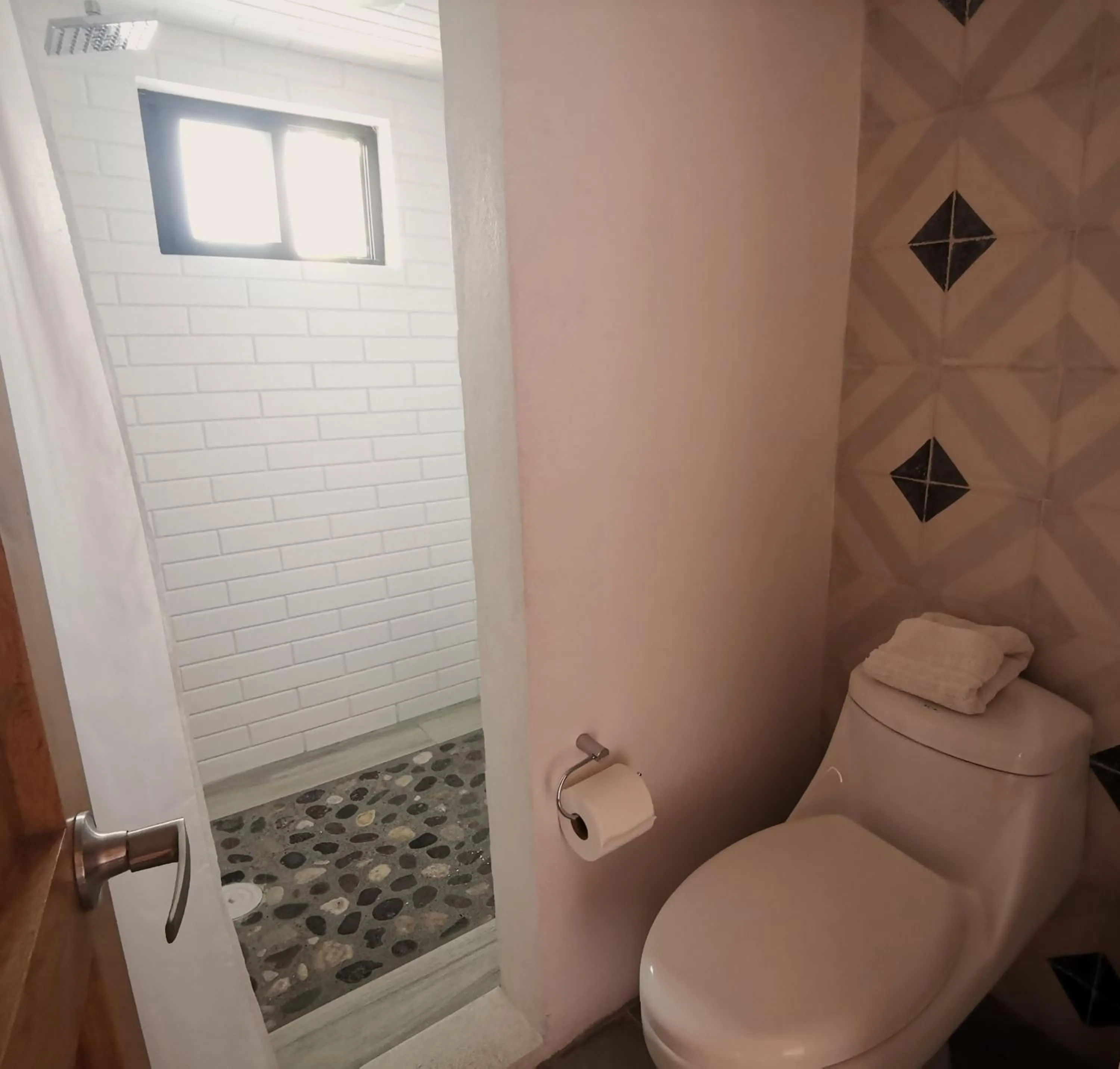 Shower in Santa Josefita B&B