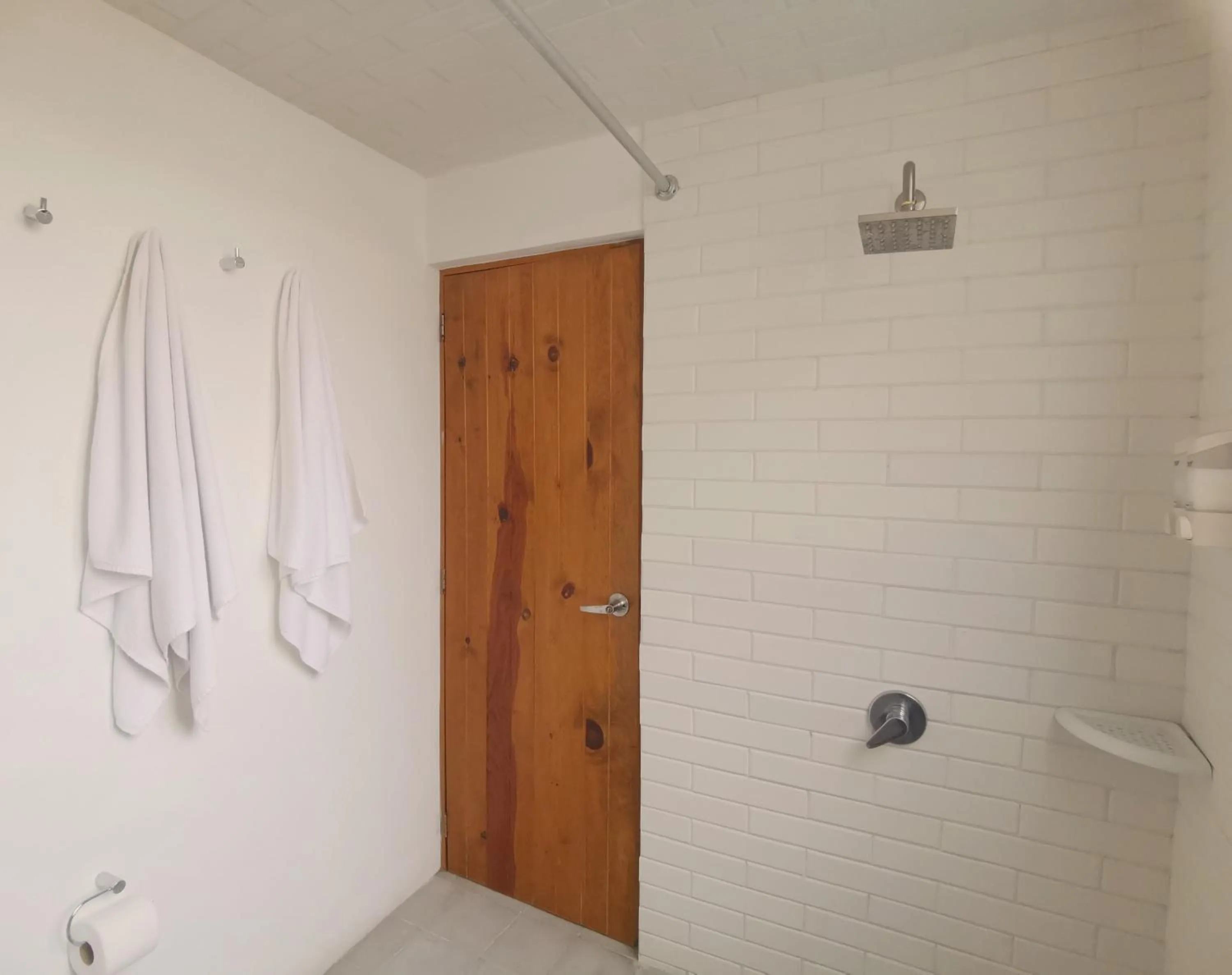 Shower in Santa Josefita B&B