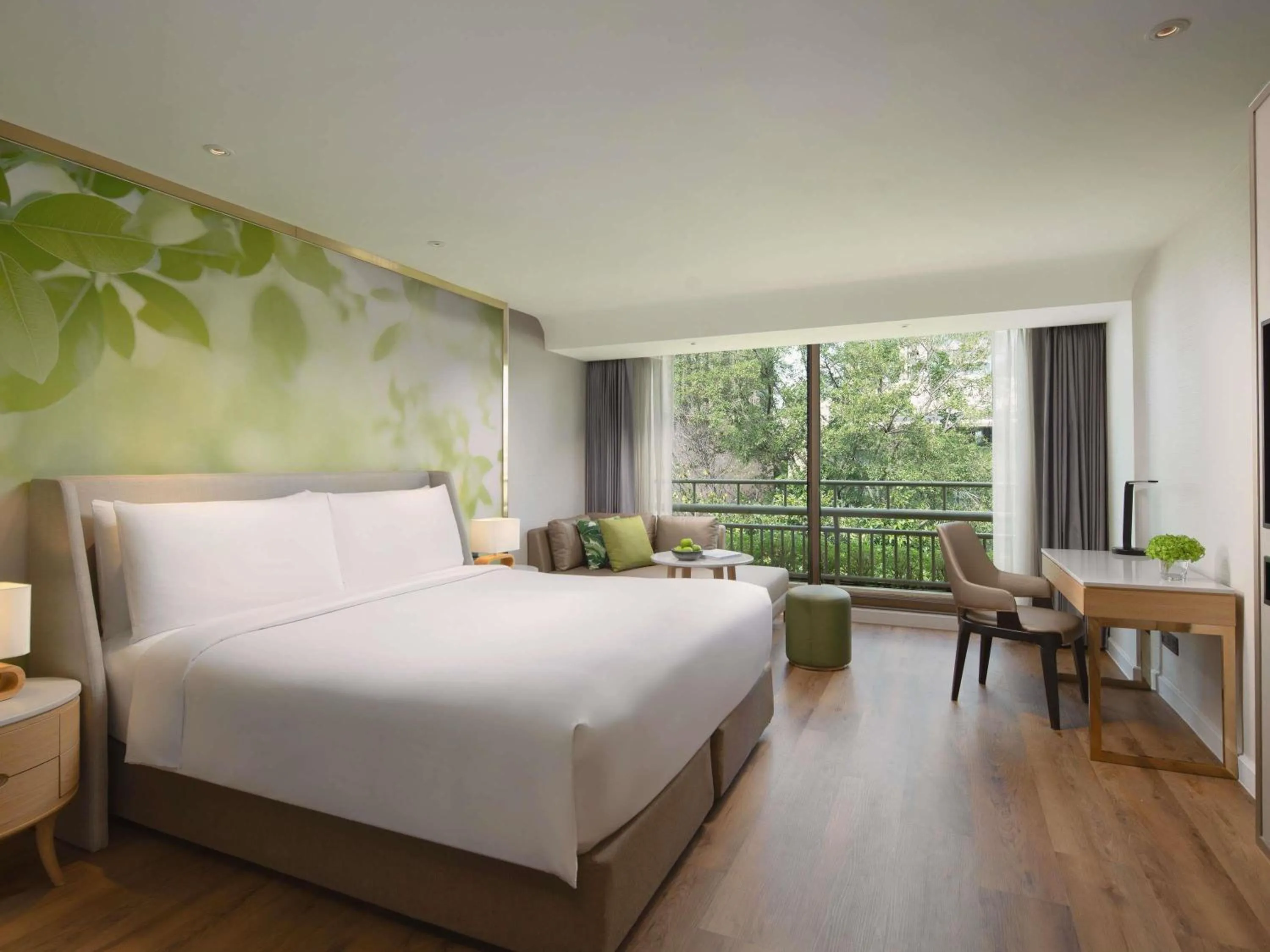 Bedroom, Bed in Mövenpick BDMS Wellness Resort Bangkok