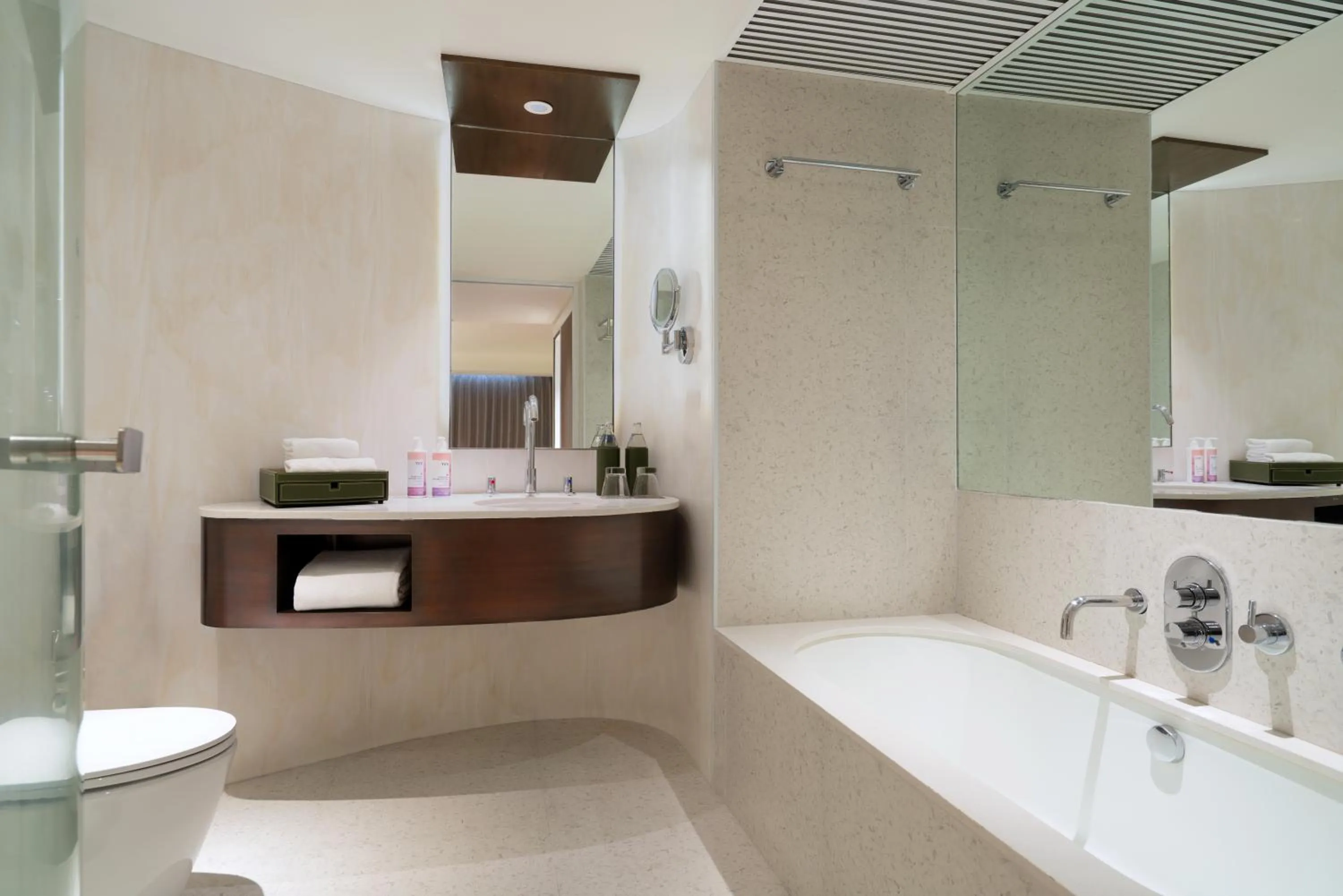 Bathroom in Mövenpick BDMS Wellness Resort Bangkok