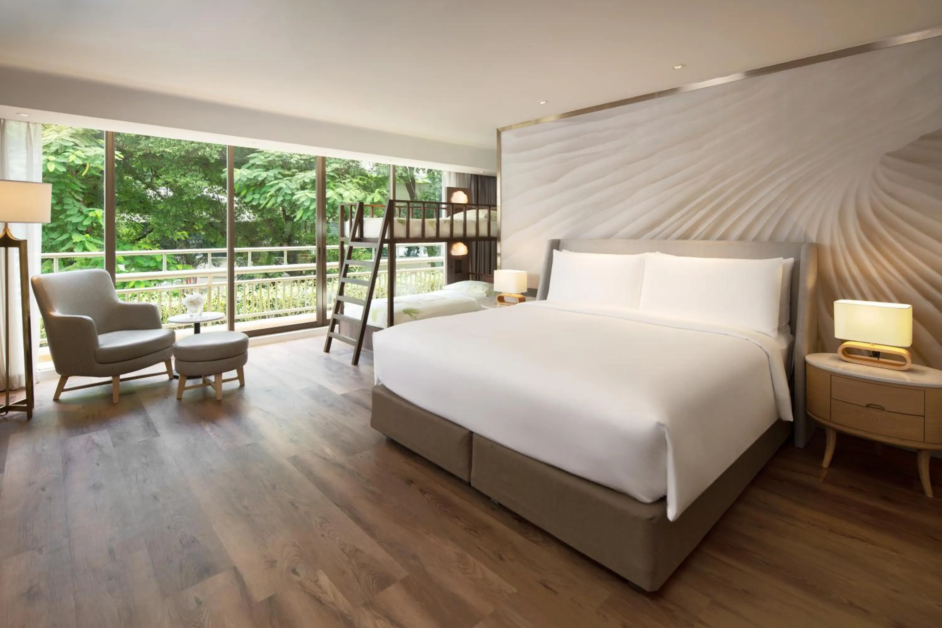 Bedroom, Bed in Mövenpick BDMS Wellness Resort Bangkok
