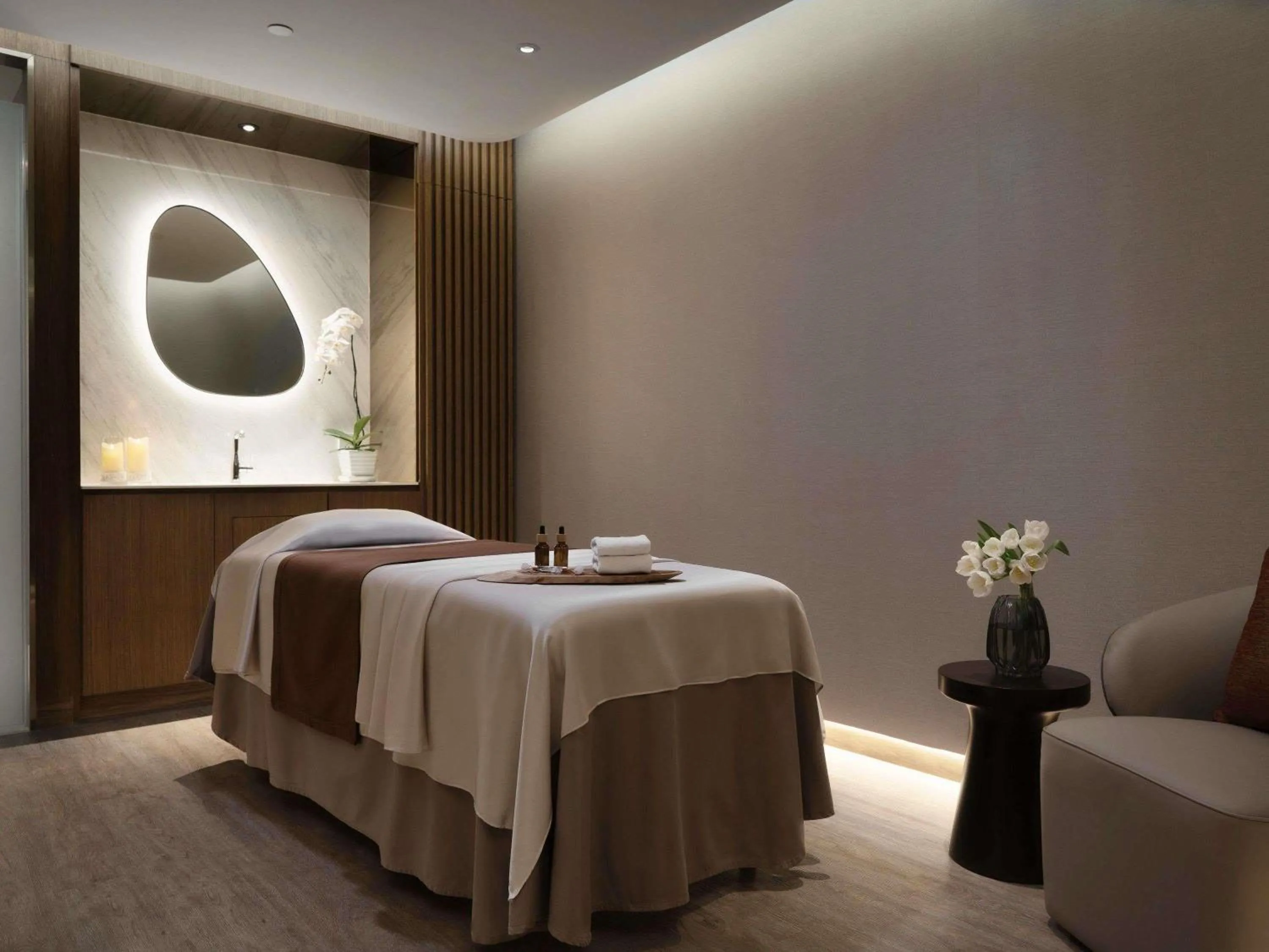 Other, Bed in Mövenpick BDMS Wellness Resort Bangkok