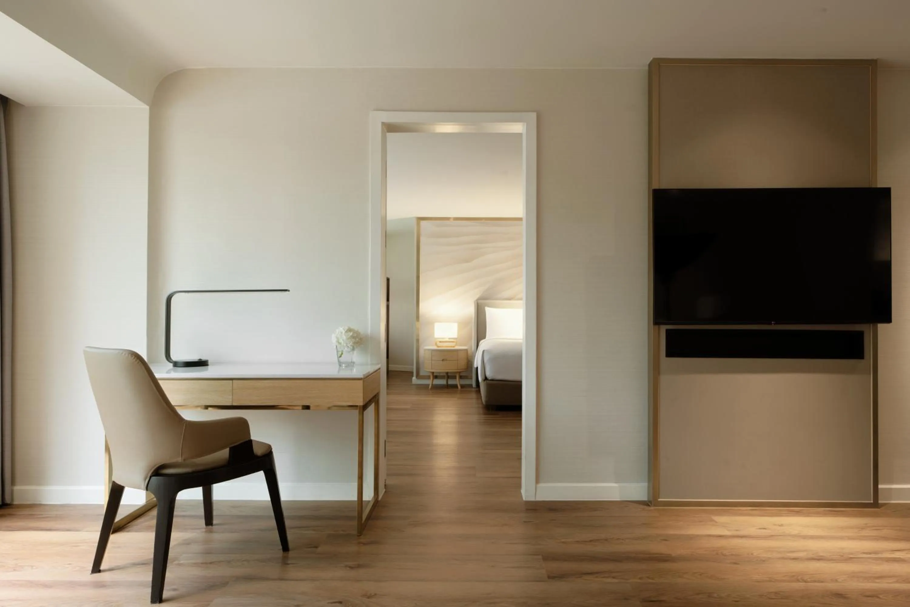 Living room in Mövenpick BDMS Wellness Resort Bangkok