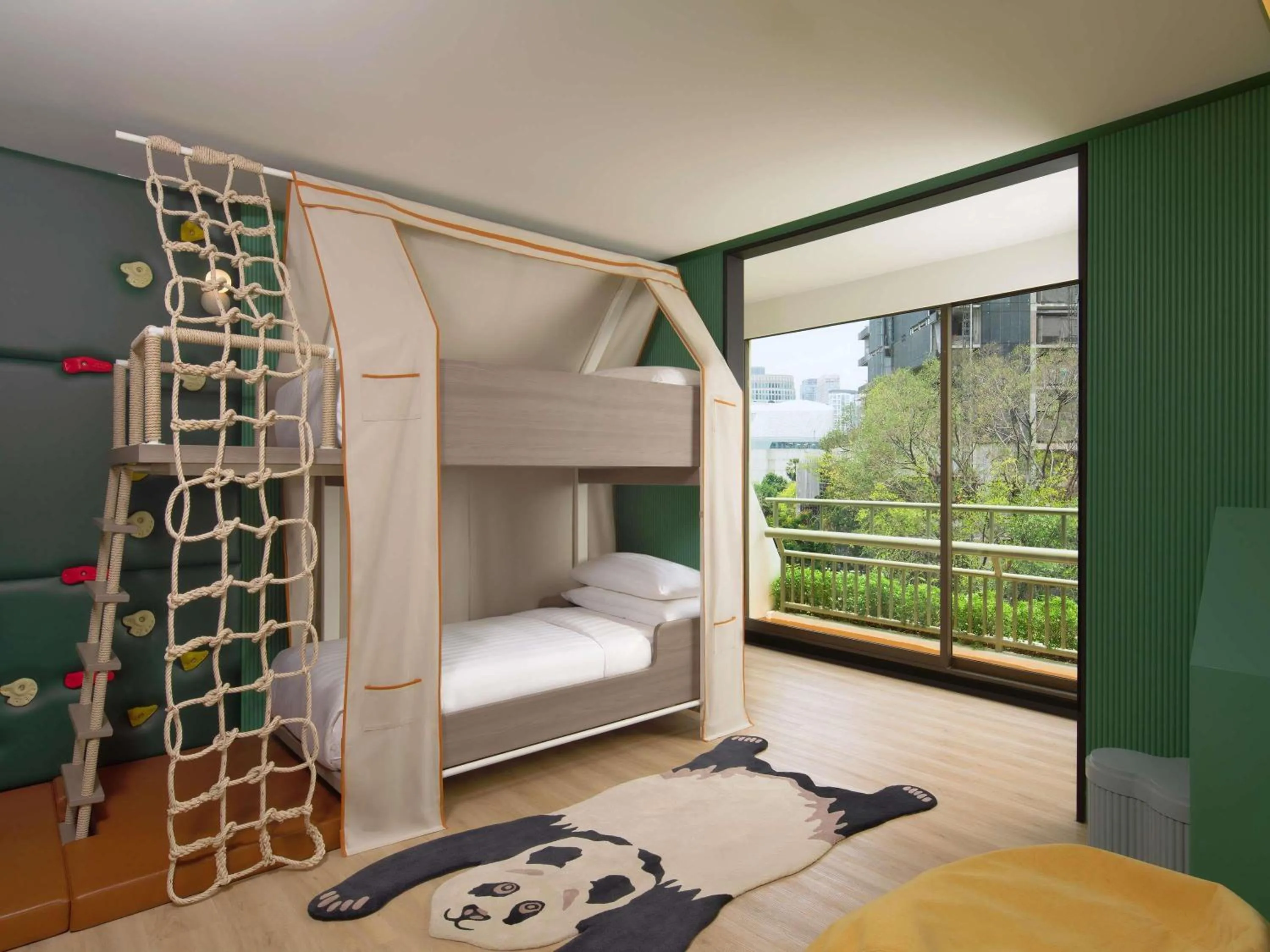 Bedroom, Bed in Mövenpick BDMS Wellness Resort Bangkok