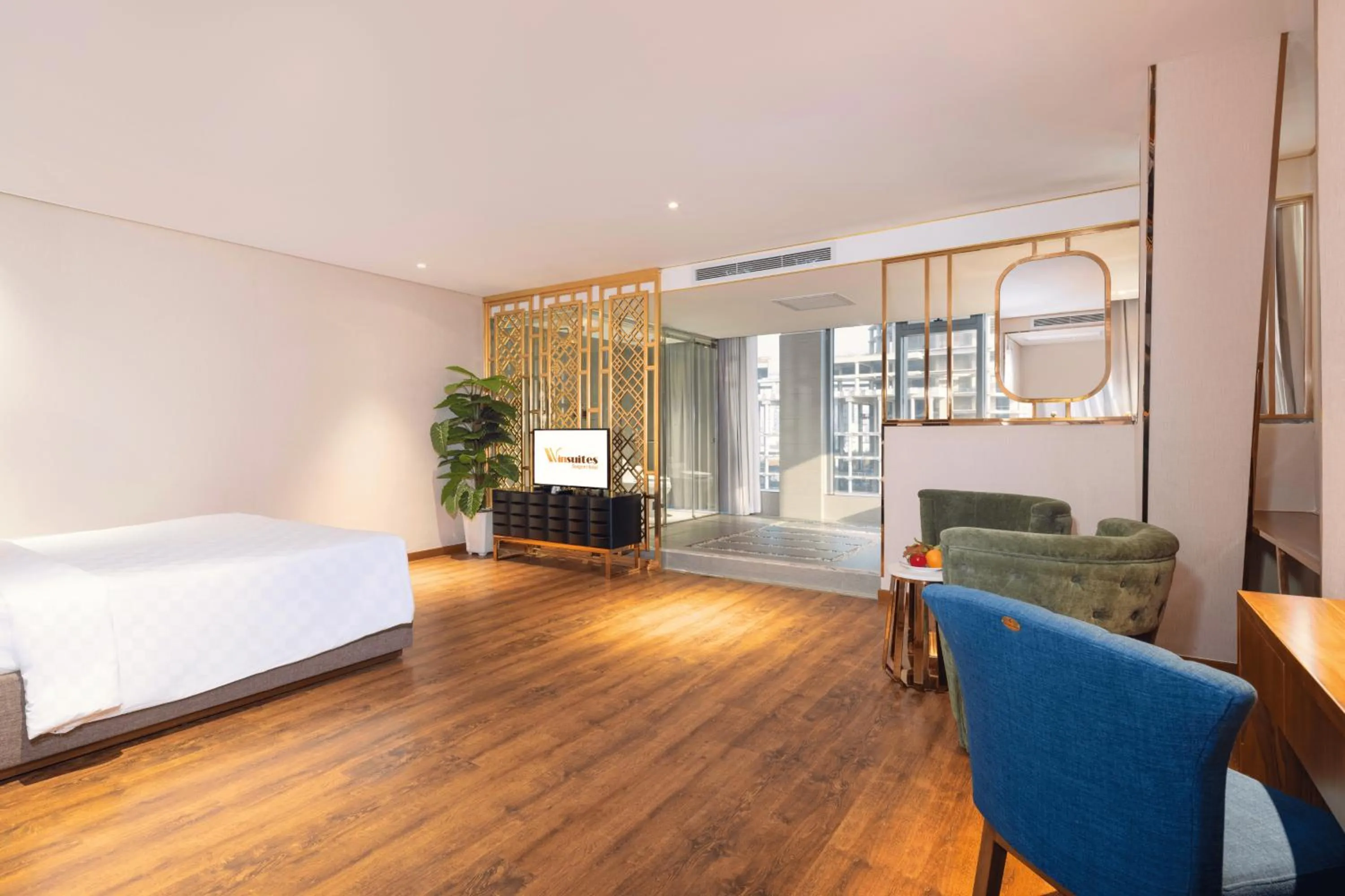 Bedroom, Bed in Winsuites Saigon Hotel