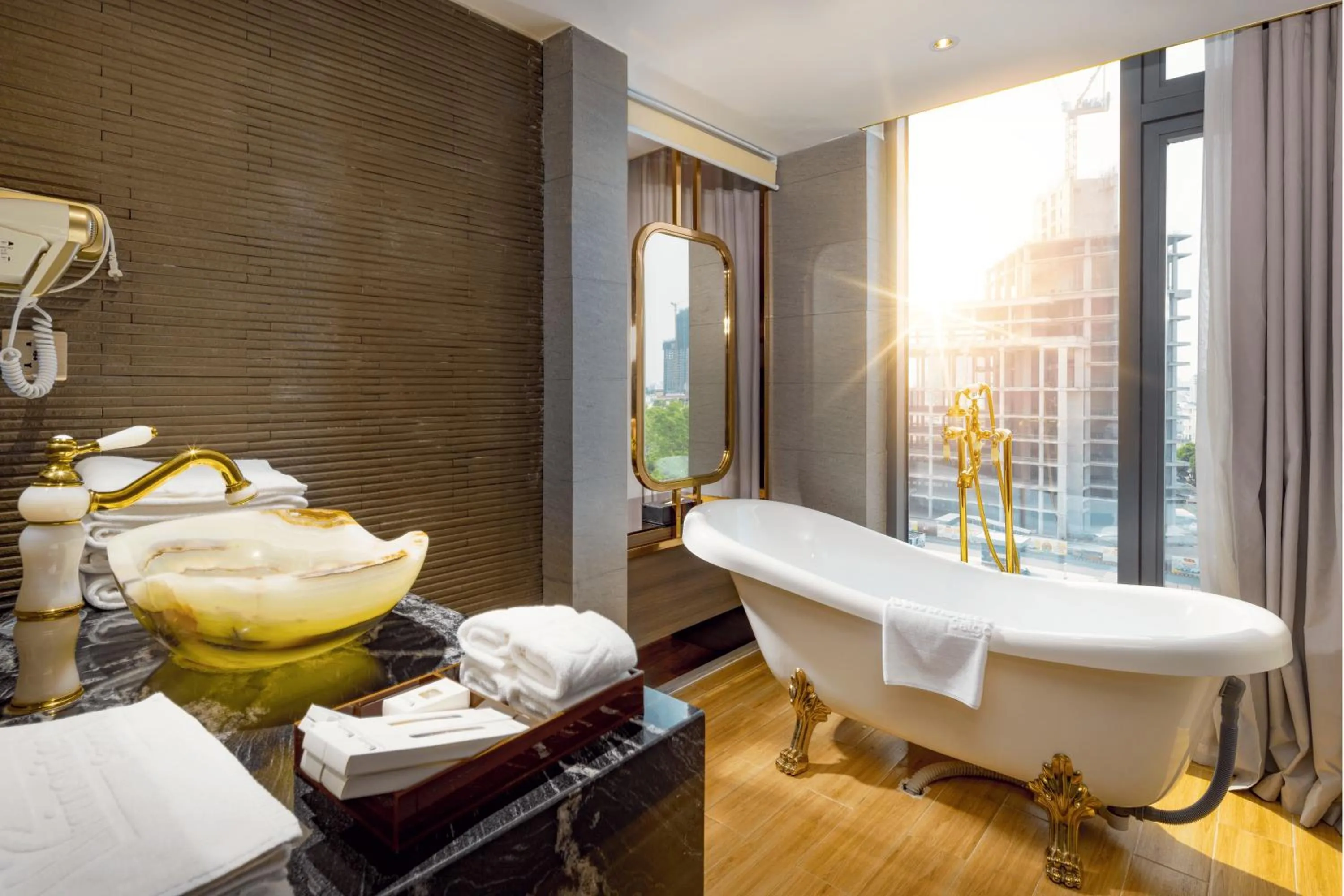 Bath in Winsuites Saigon Hotel