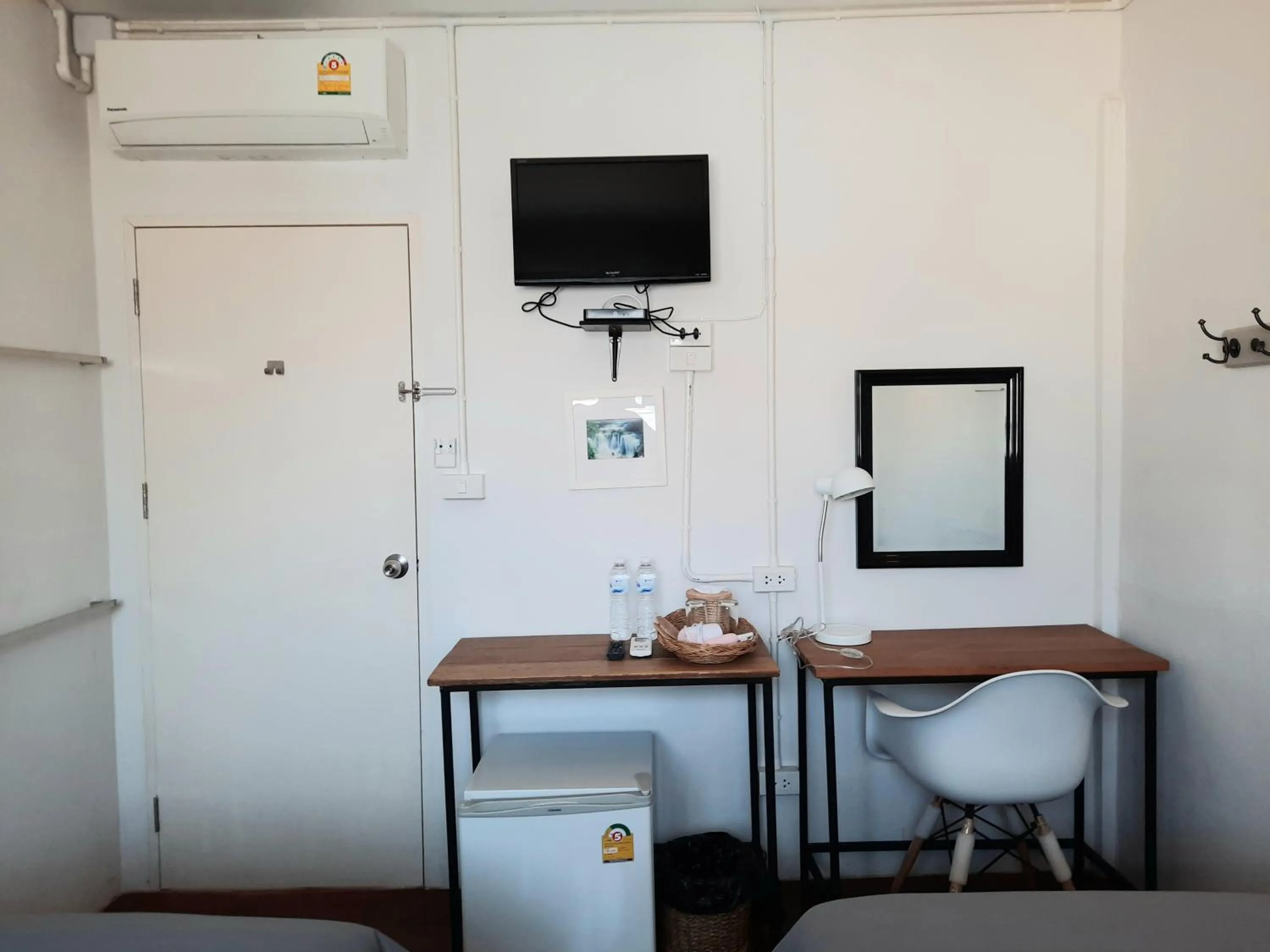 Pingplalee Female House