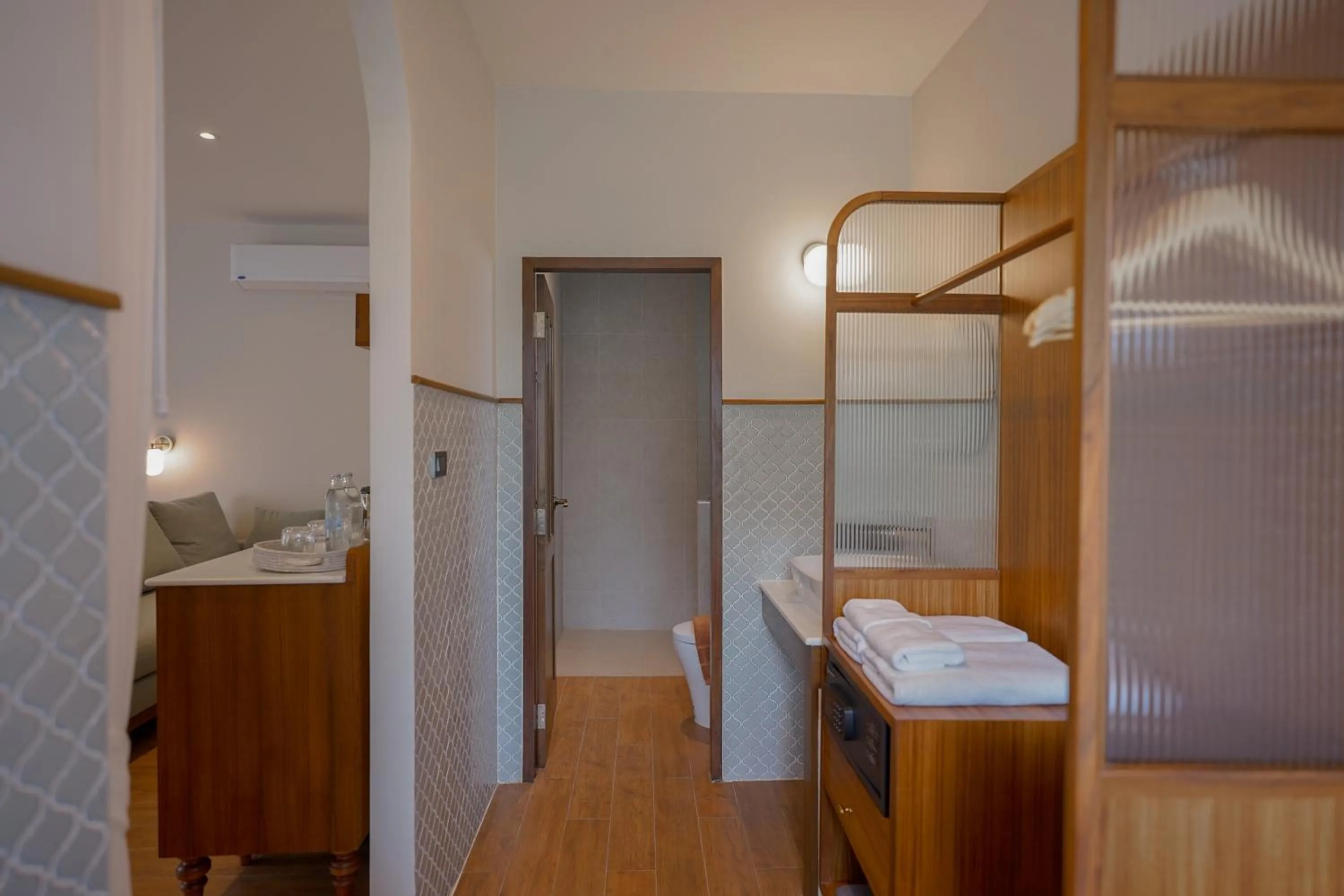 Bathroom, Bed in Ploen Pirom