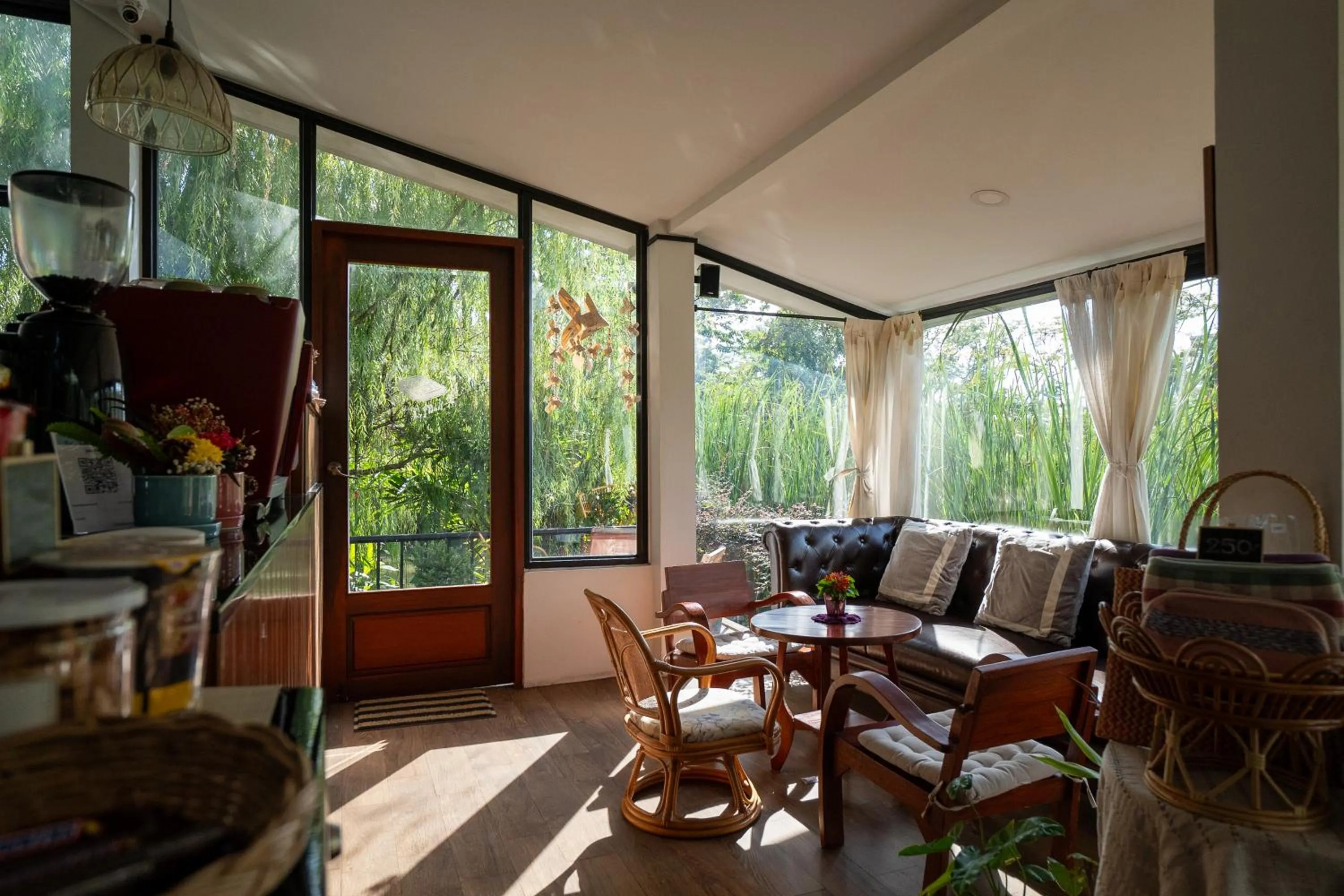 Lounge or bar in Ploen Pirom