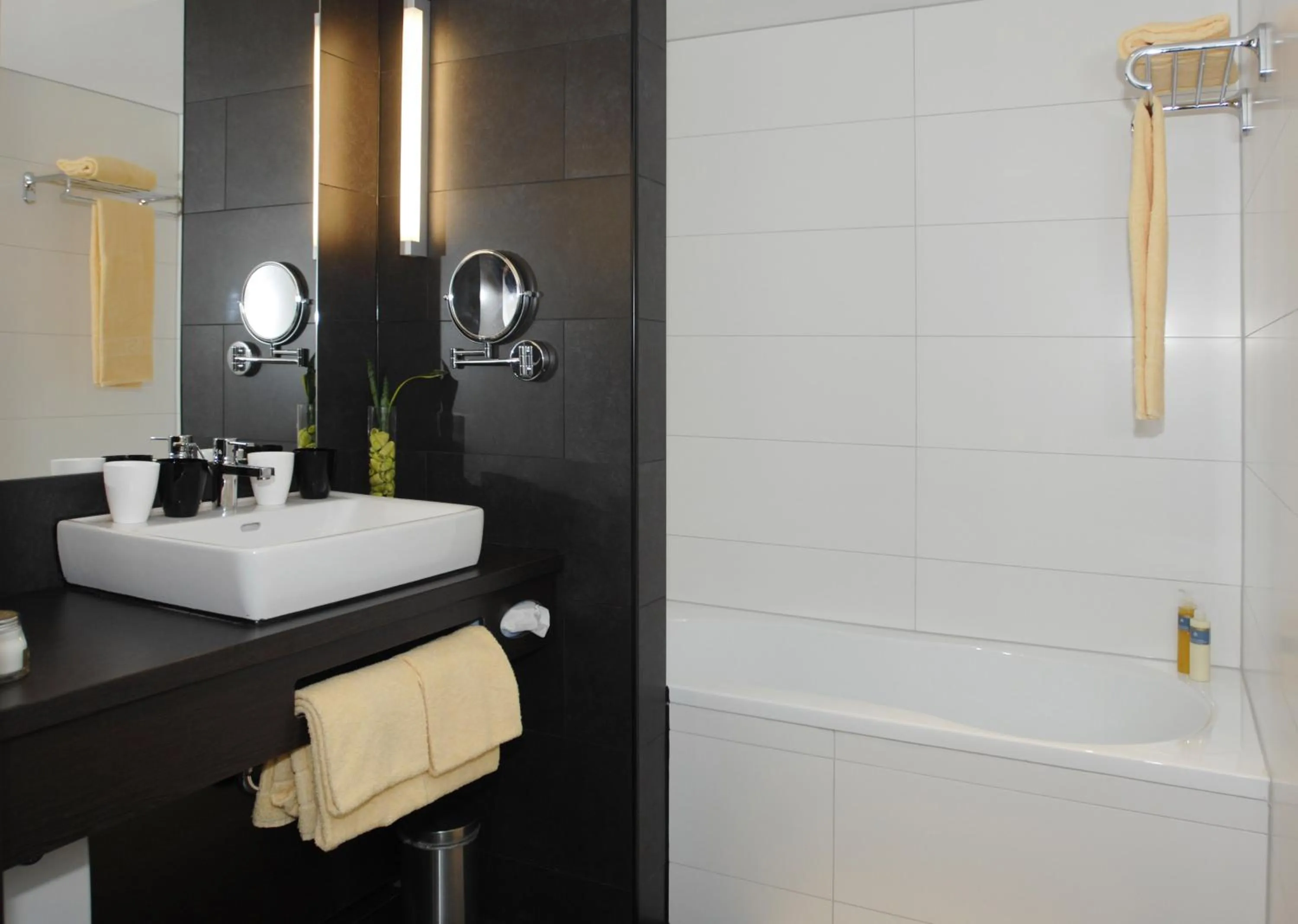 Shower in Stay2Munich Hotel & Serviced Apartments