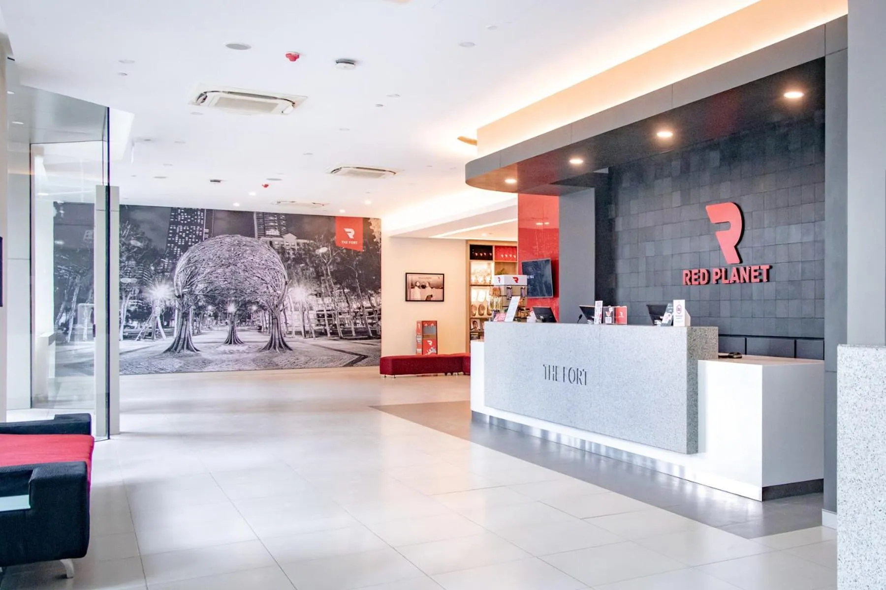 Lobby or reception in Red Planet BGC The Fort