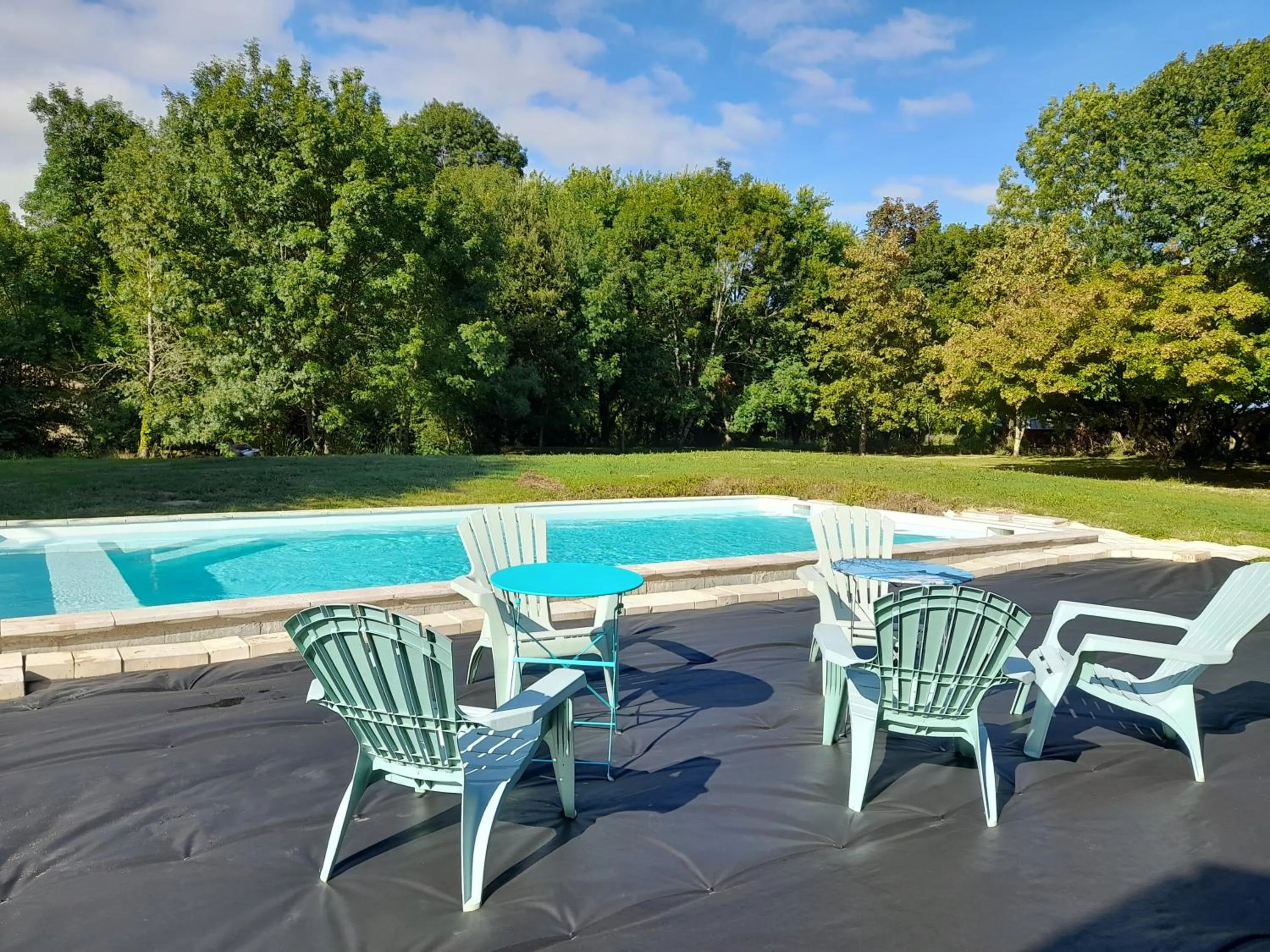 Swimming pool in Domaine du Grand Ormeau