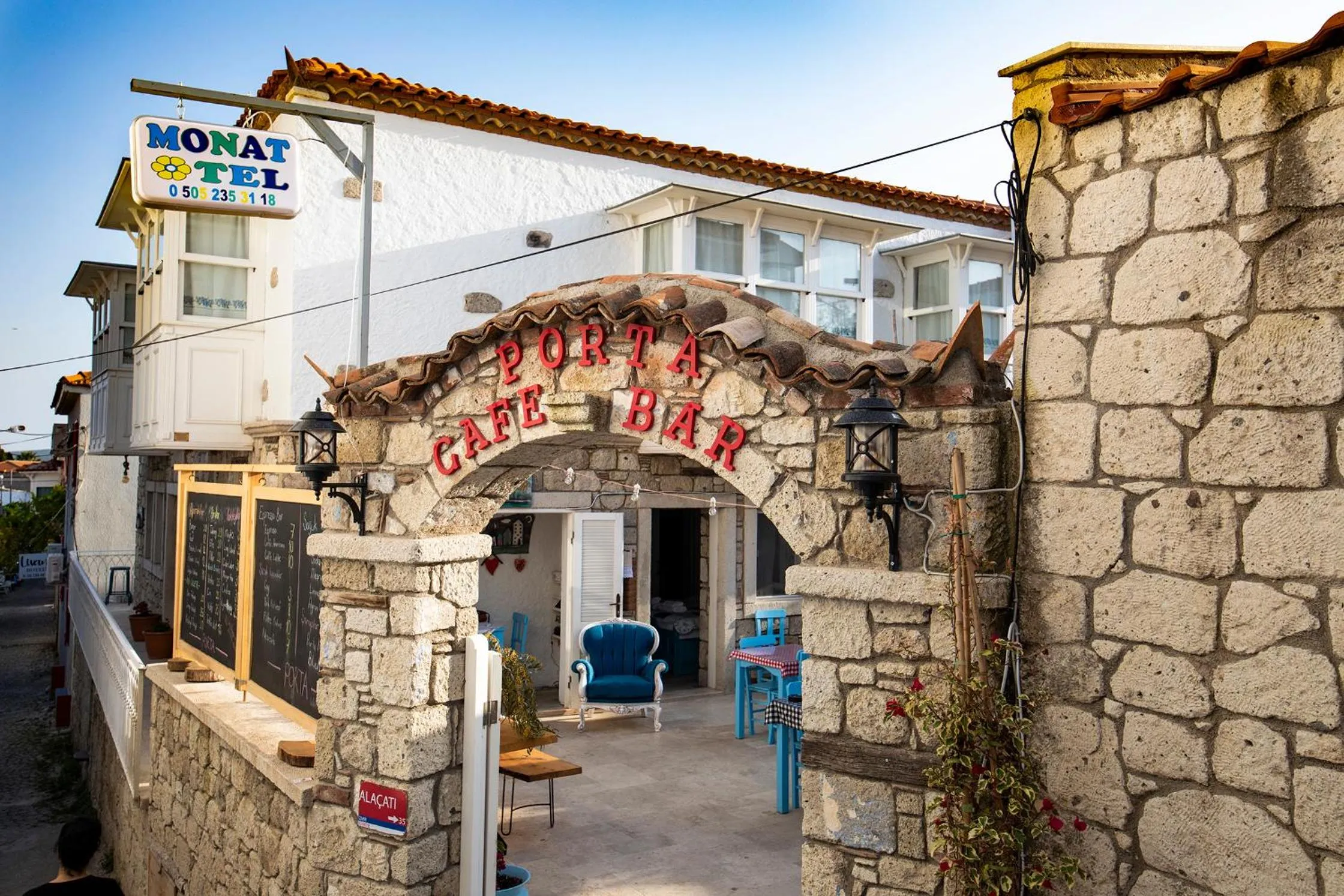 Monat Otel Alaçatı