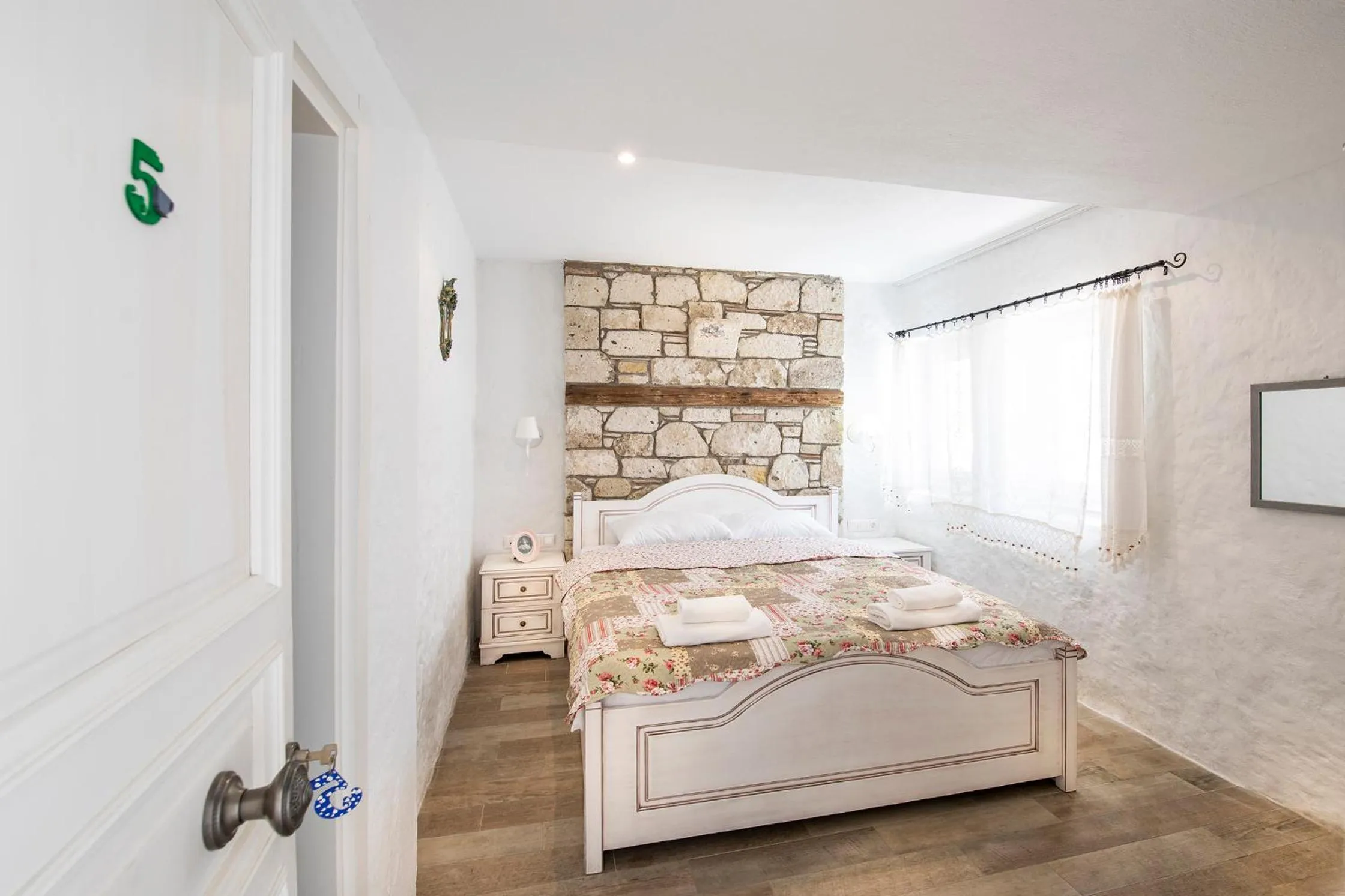 Monat Otel Alaçatı