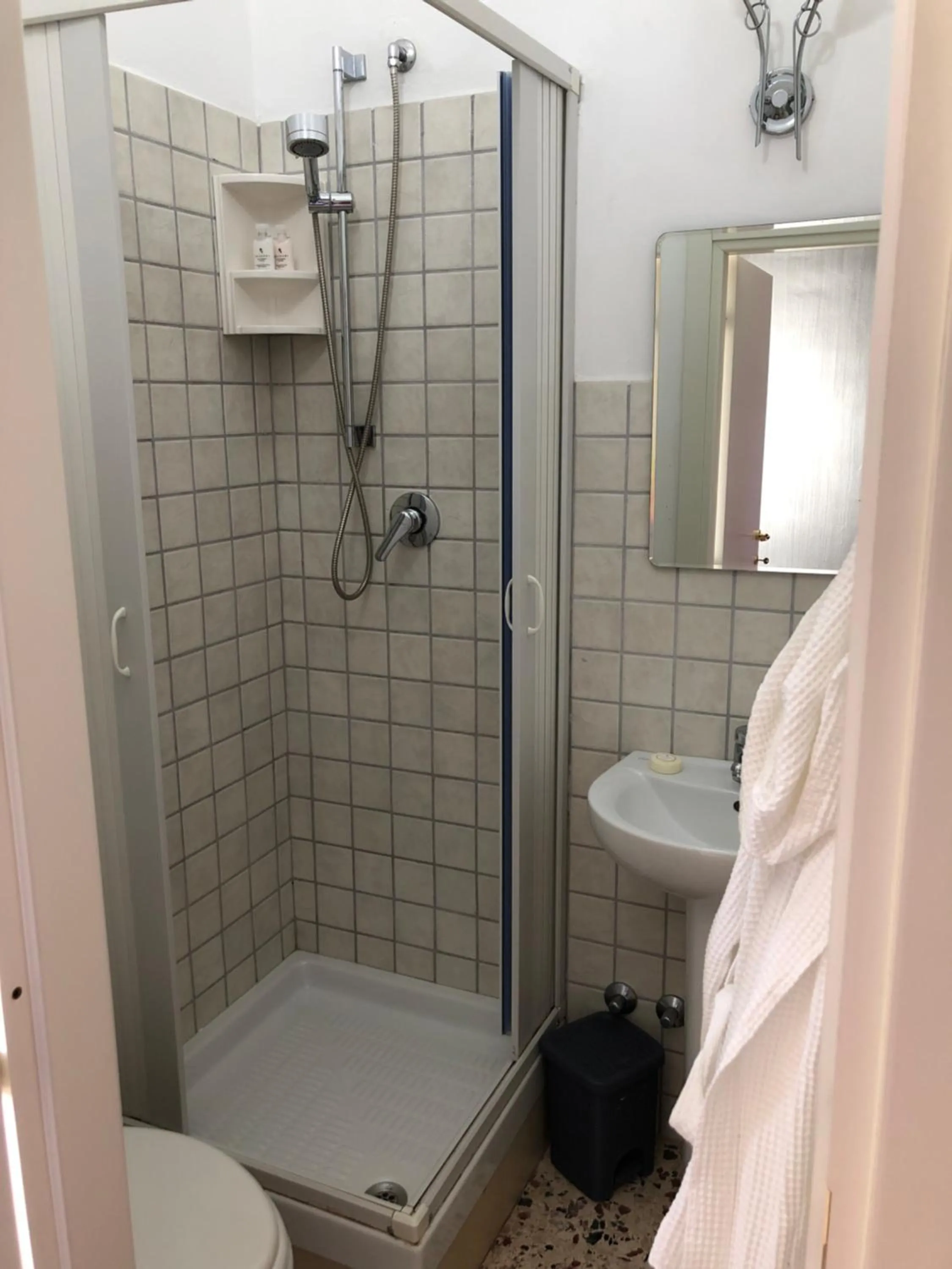 Shower in Villa Nappi Bed & Breakfast