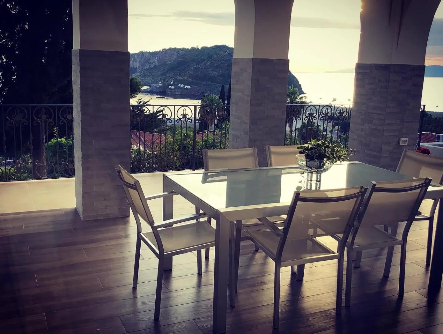 Patio in Villa Nappi Bed & Breakfast