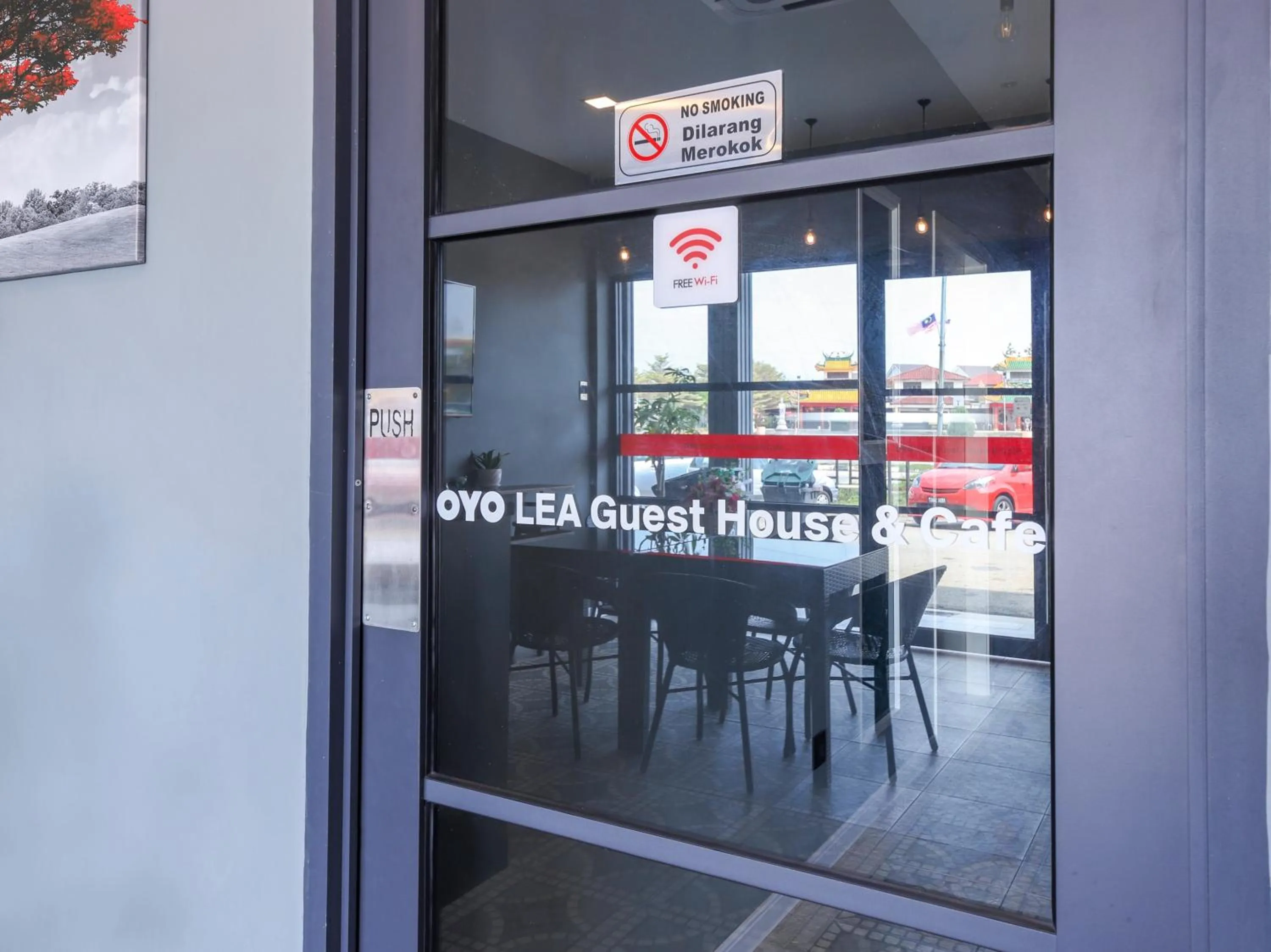 Facade/entrance in Super OYO 1145 Lea Guest House & Cafe